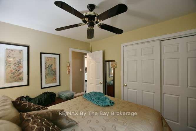 Photo 15 of 60 53rd Street S, Wasaga Beach — HOMEH