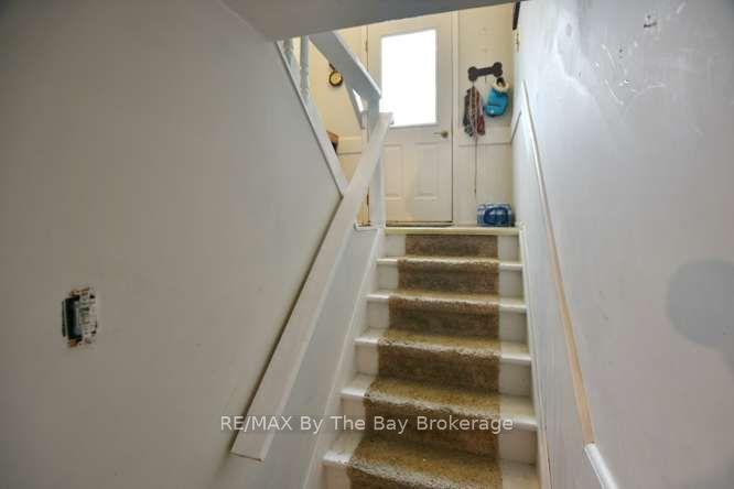 Photo 29 of 60 53rd Street S, Wasaga Beach — HOMEH
