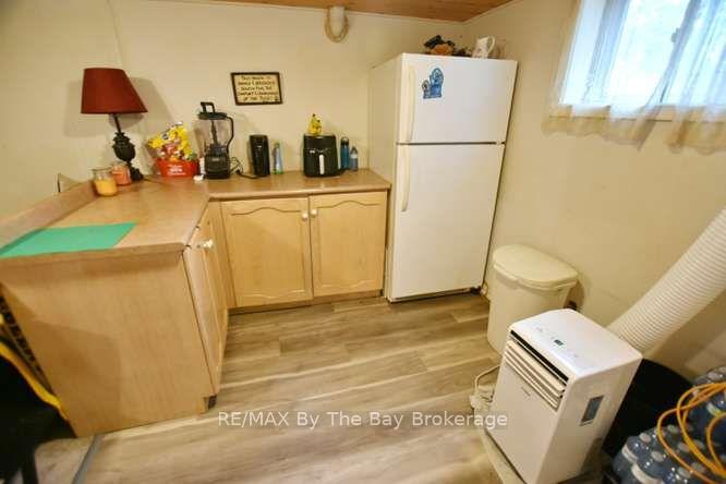 Photo 32 of 60 53rd Street S, Wasaga Beach — HOMEH