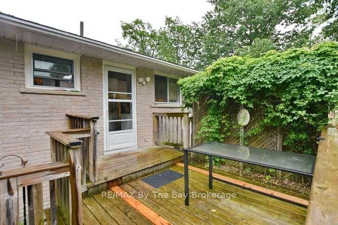 Photo 38 of 60 53rd Street S, Wasaga Beach — HOMEH