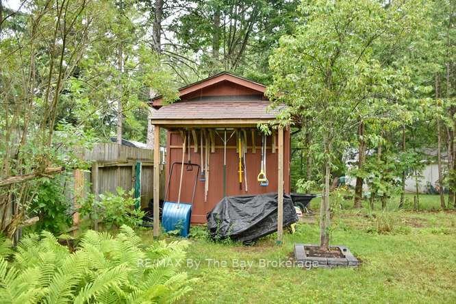 Photo 39 of 60 53rd Street S, Wasaga Beach — HOMEH