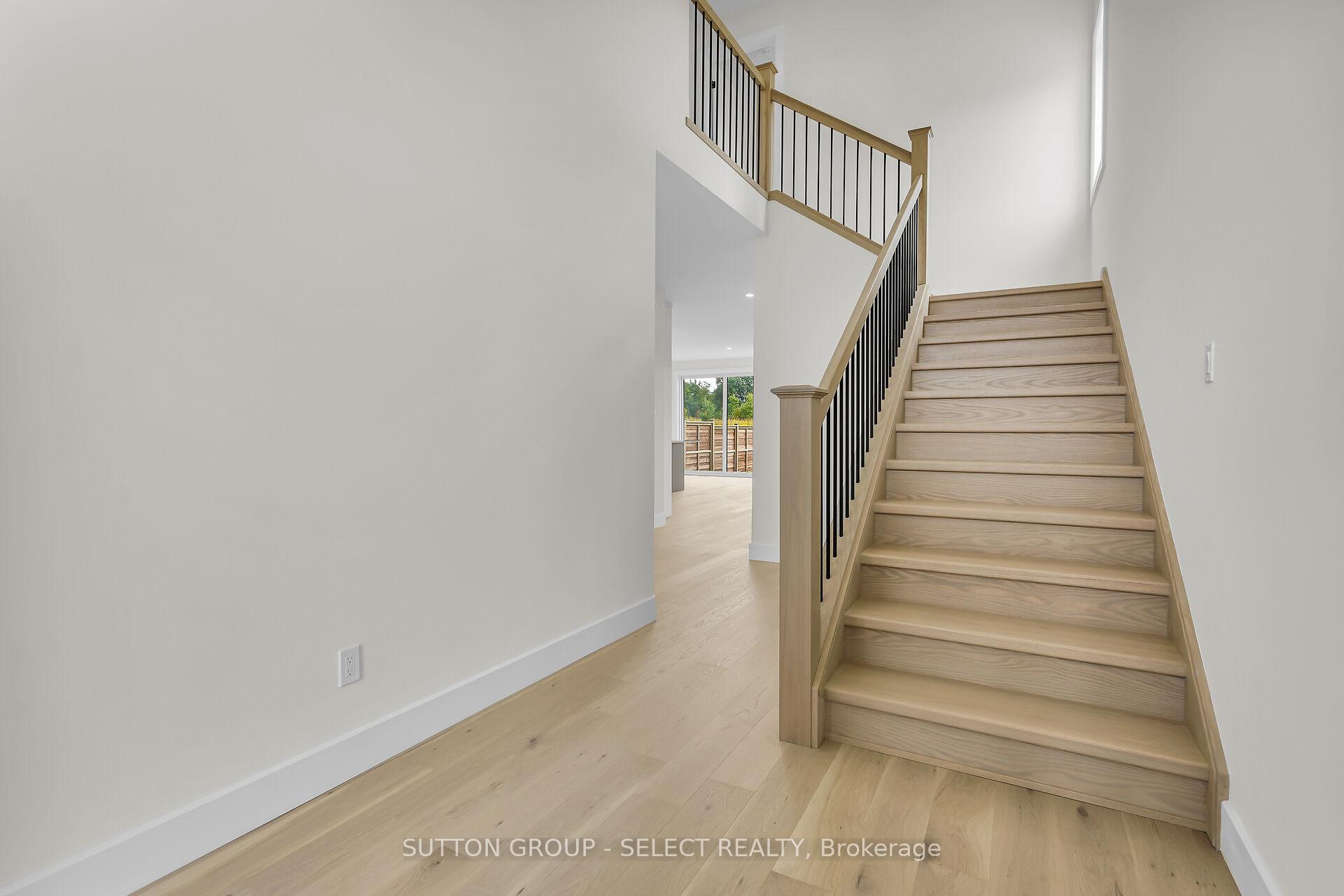 Photo 7 of 58 Briscoe Crescent, Strathroy-Caradoc, NE — HOMEH
