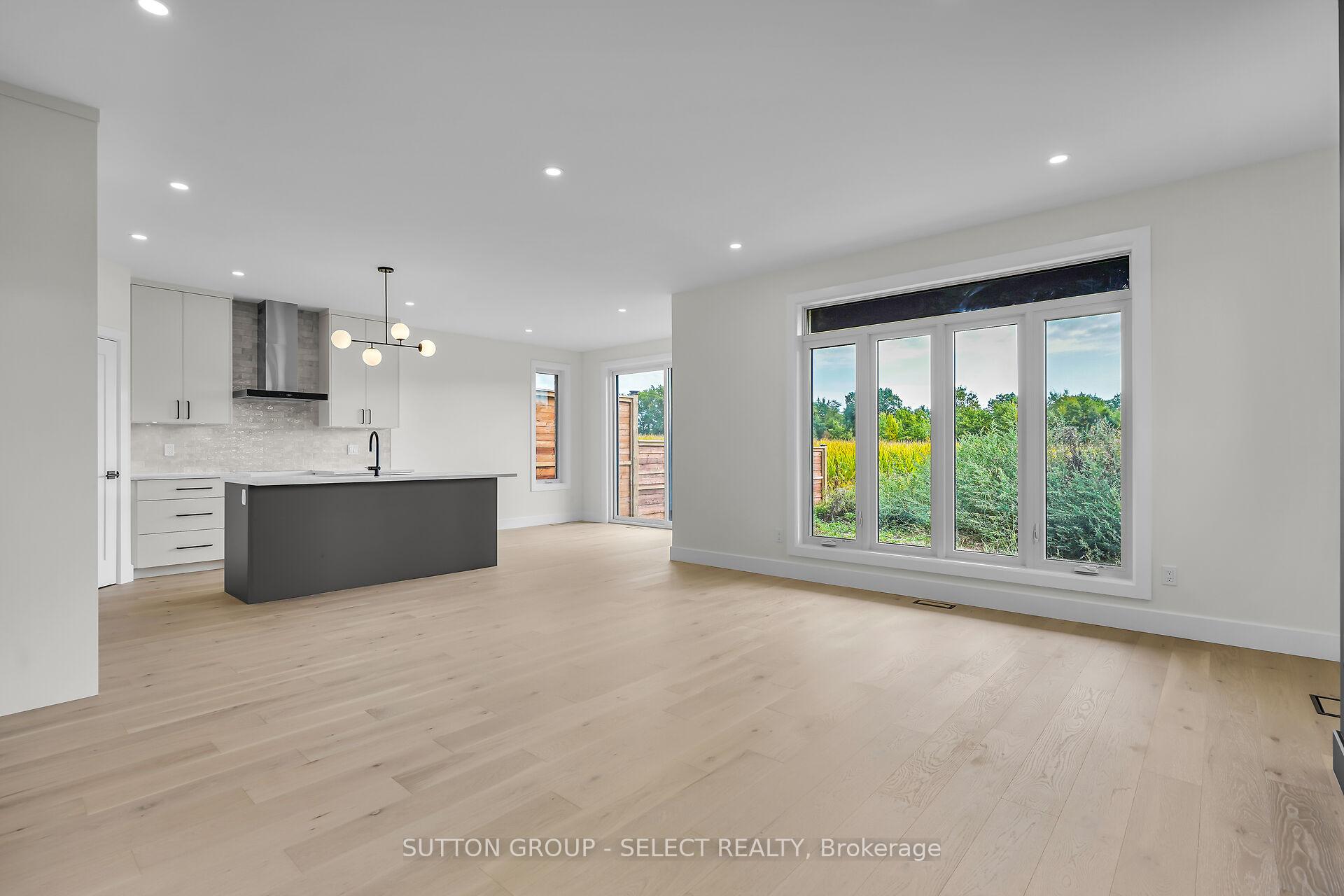 Photo 12 of 58 Briscoe Crescent, Strathroy-Caradoc, NE — HOMEH