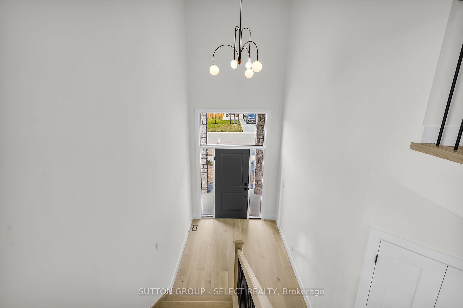 Photo 24 of 58 Briscoe Crescent, Strathroy-Caradoc, NE — HOMEH