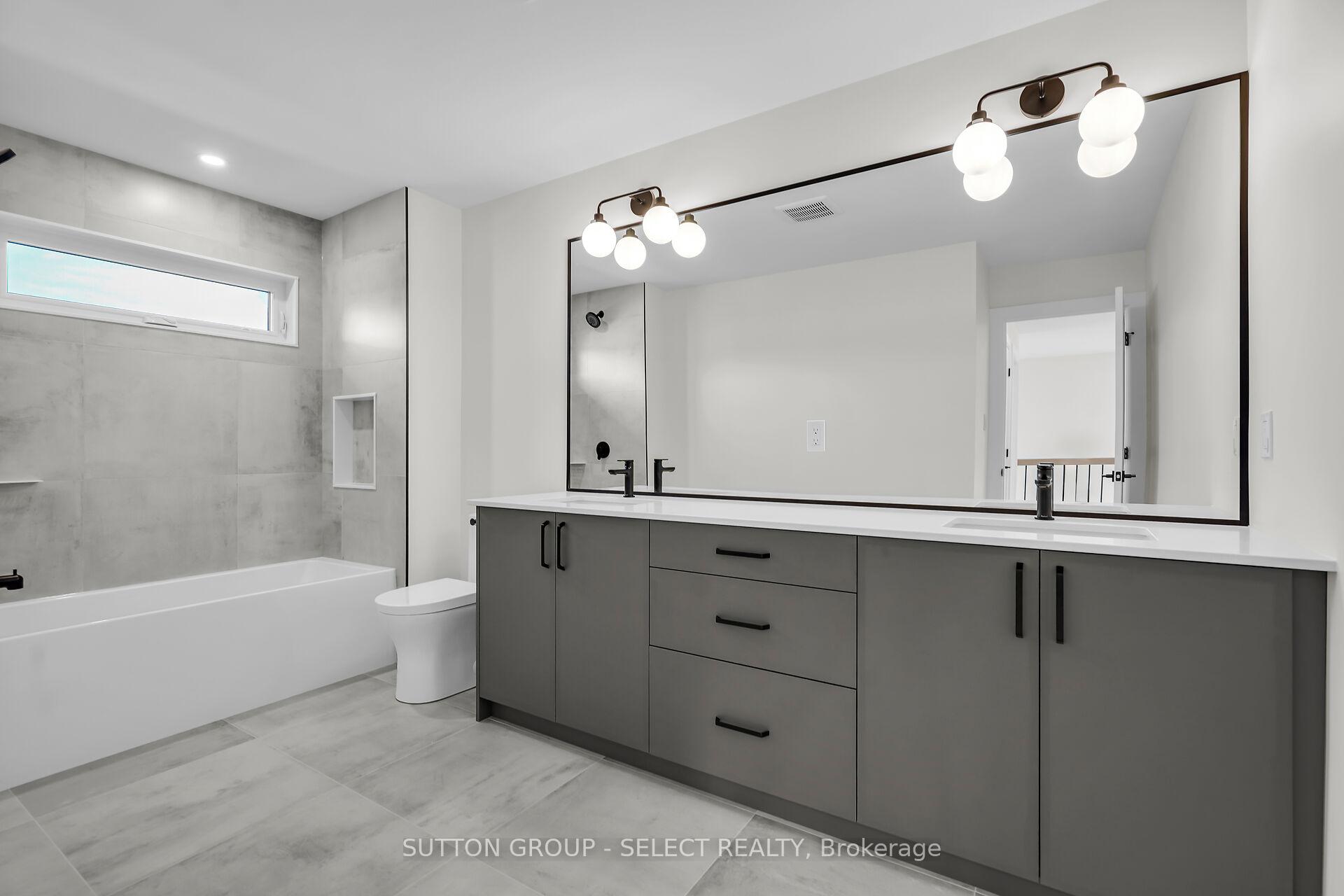 Photo 33 of 58 Briscoe Crescent, Strathroy-Caradoc, NE — HOMEH