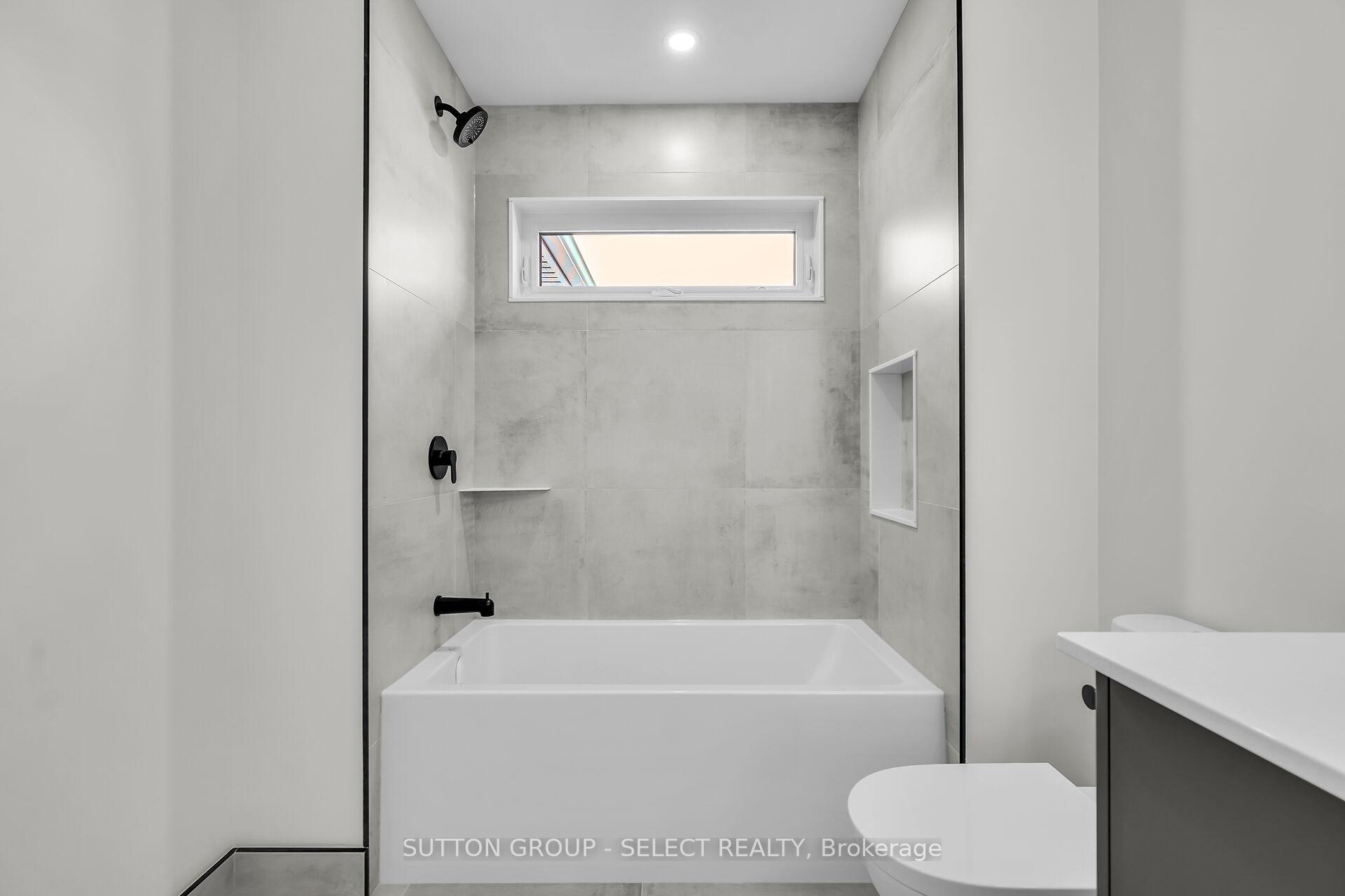 Photo 34 of 58 Briscoe Crescent, Strathroy-Caradoc, NE — HOMEH