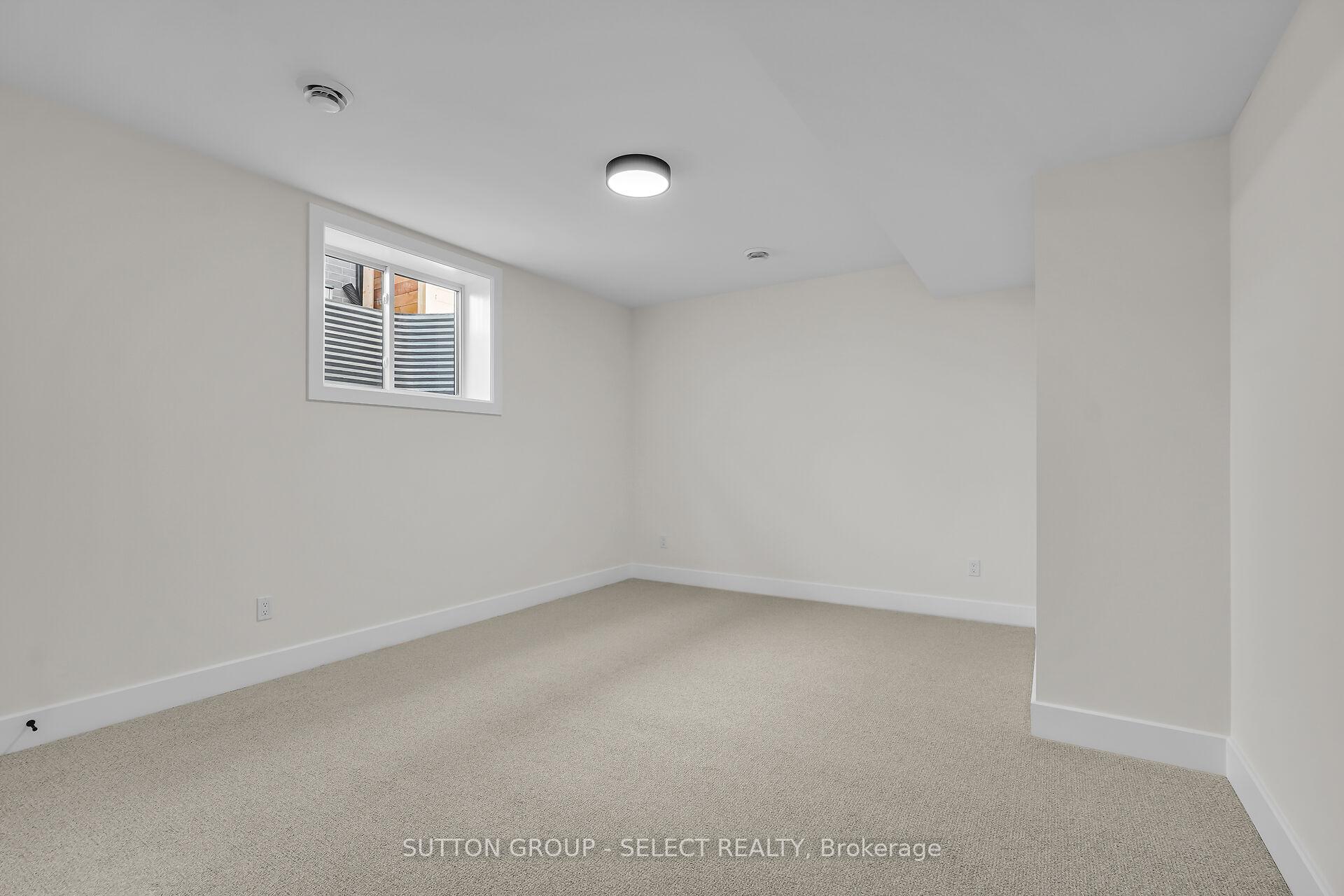 Photo 38 of 58 Briscoe Crescent, Strathroy-Caradoc, NE — HOMEH