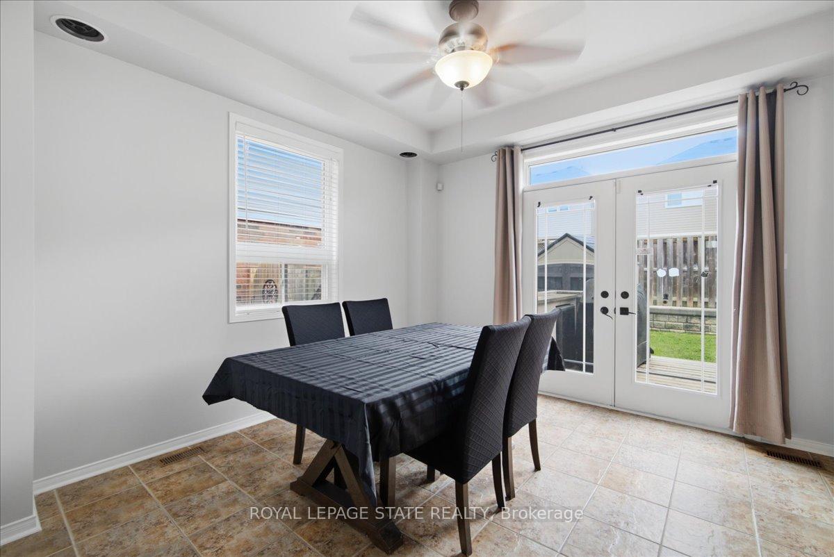 Photo 14 of 40 Whitwell Way, Hamilton, Binbrook — HOMEH