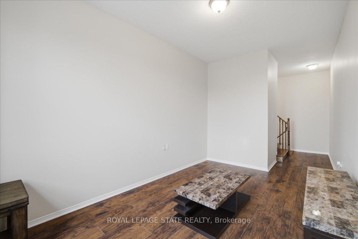 Photo 23 of 40 Whitwell Way, Hamilton, Binbrook — HOMEH