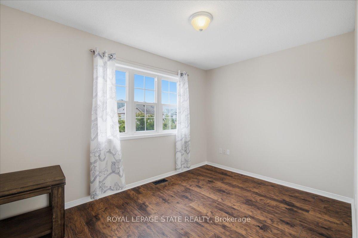 Photo 32 of 40 Whitwell Way, Hamilton, Binbrook — HOMEH