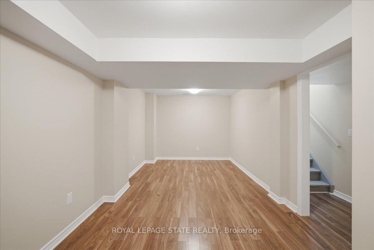 Photo 37 of 40 Whitwell Way, Hamilton, Binbrook — HOMEH