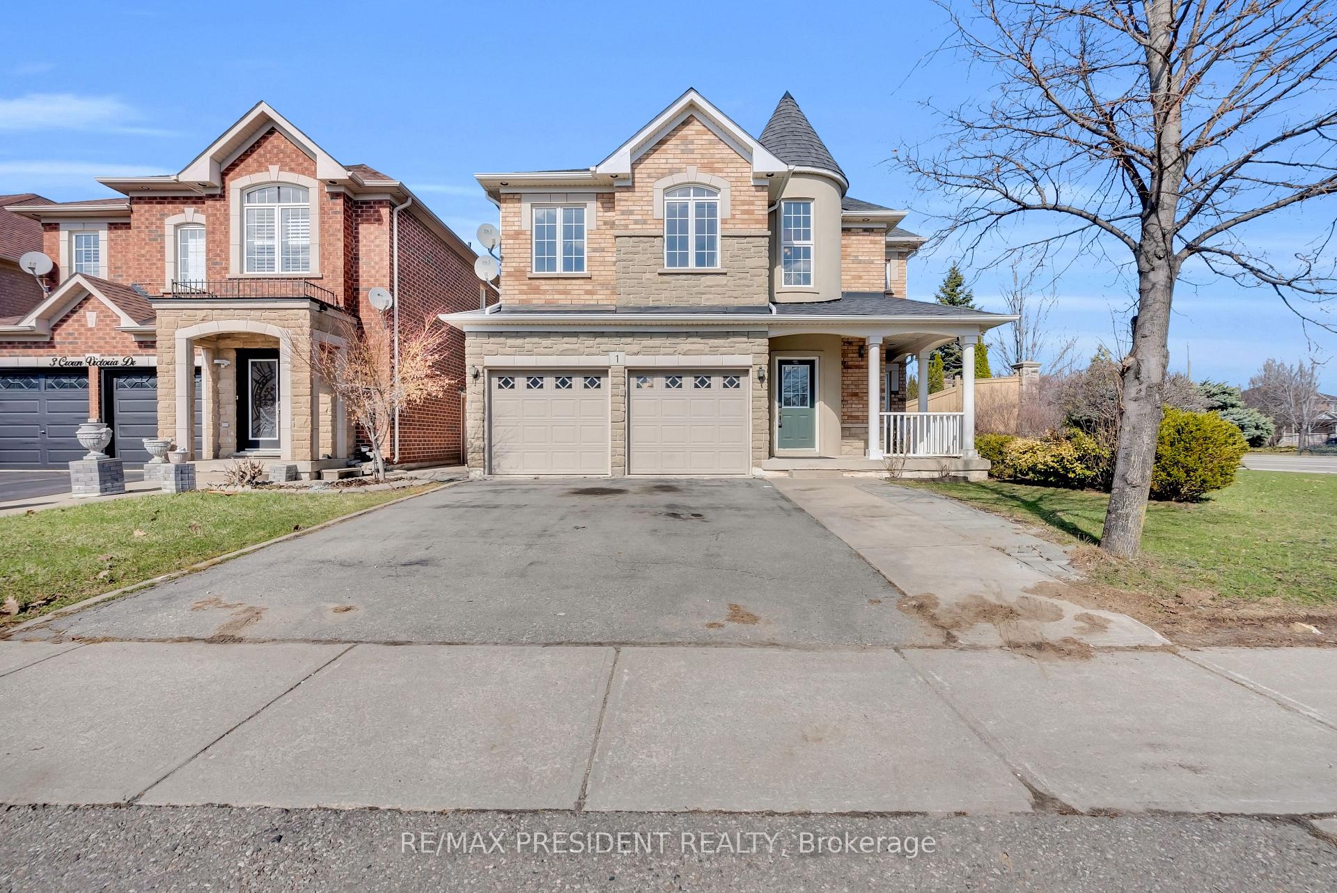 Photo 2 of 1 Crown Victoria Drive, Brampton, Fletcher's Meadow — HOMEH