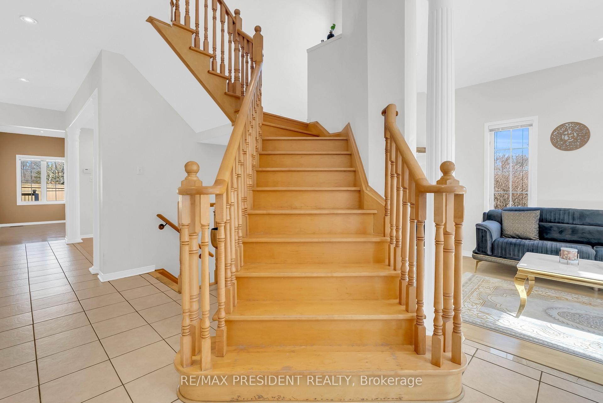 Photo 23 of 1 Crown Victoria Drive, Brampton, Fletcher's Meadow — HOMEH