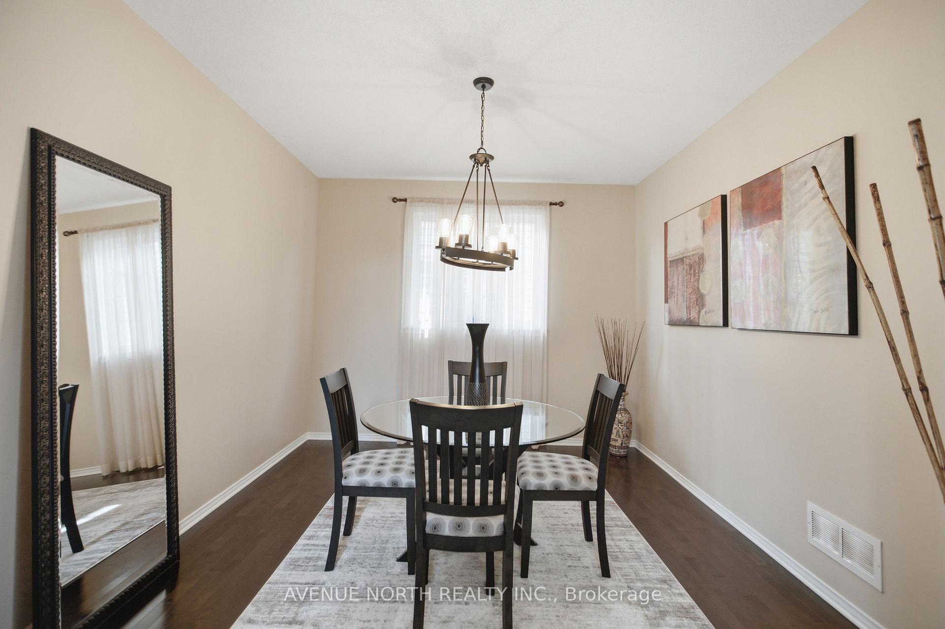 Photo 10 of 112 Sunita Crescent, Ottawa, Barrhaven - Stonebridge — HOMEH