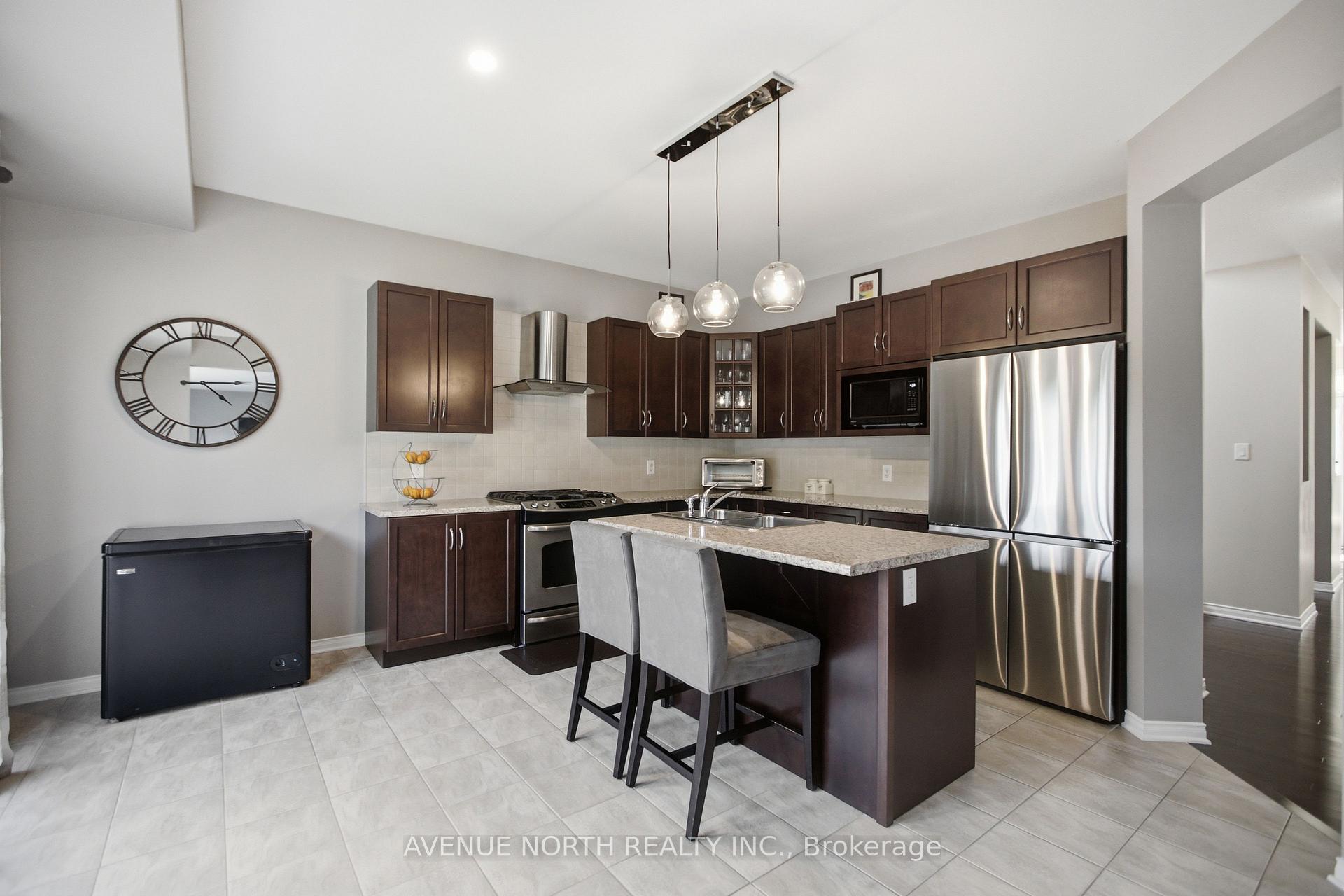 Photo 15 of 112 Sunita Crescent, Ottawa, Barrhaven - Stonebridge — HOMEH