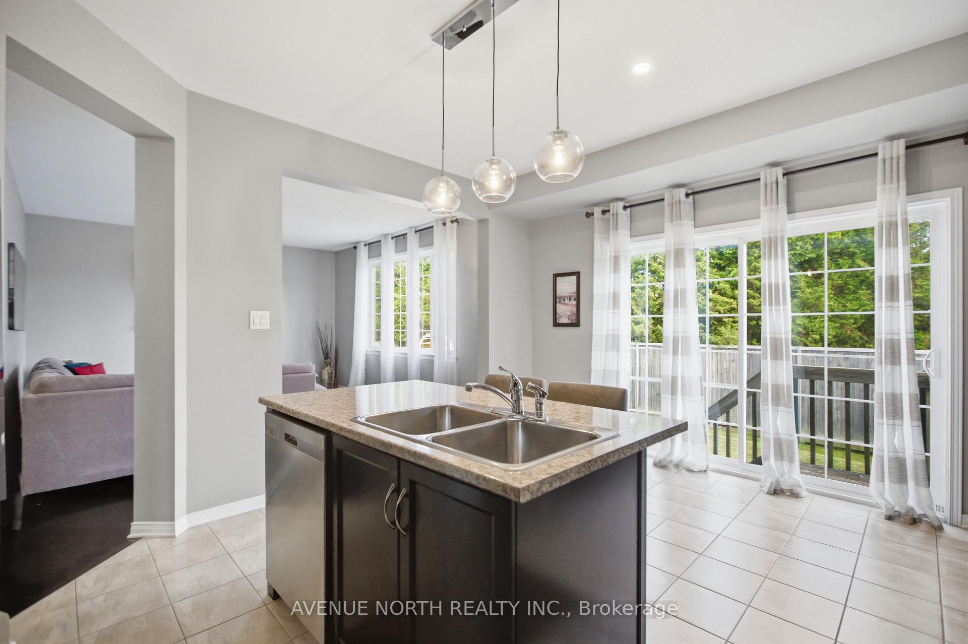 Photo 17 of 112 Sunita Crescent, Ottawa, Barrhaven - Stonebridge — HOMEH