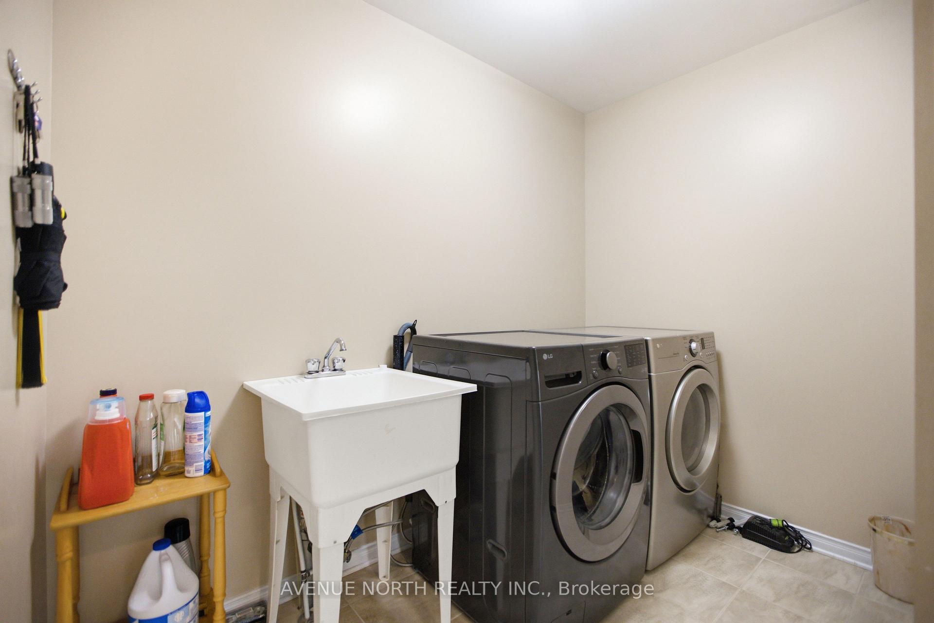 Photo 20 of 112 Sunita Crescent, Ottawa, Barrhaven - Stonebridge — HOMEH