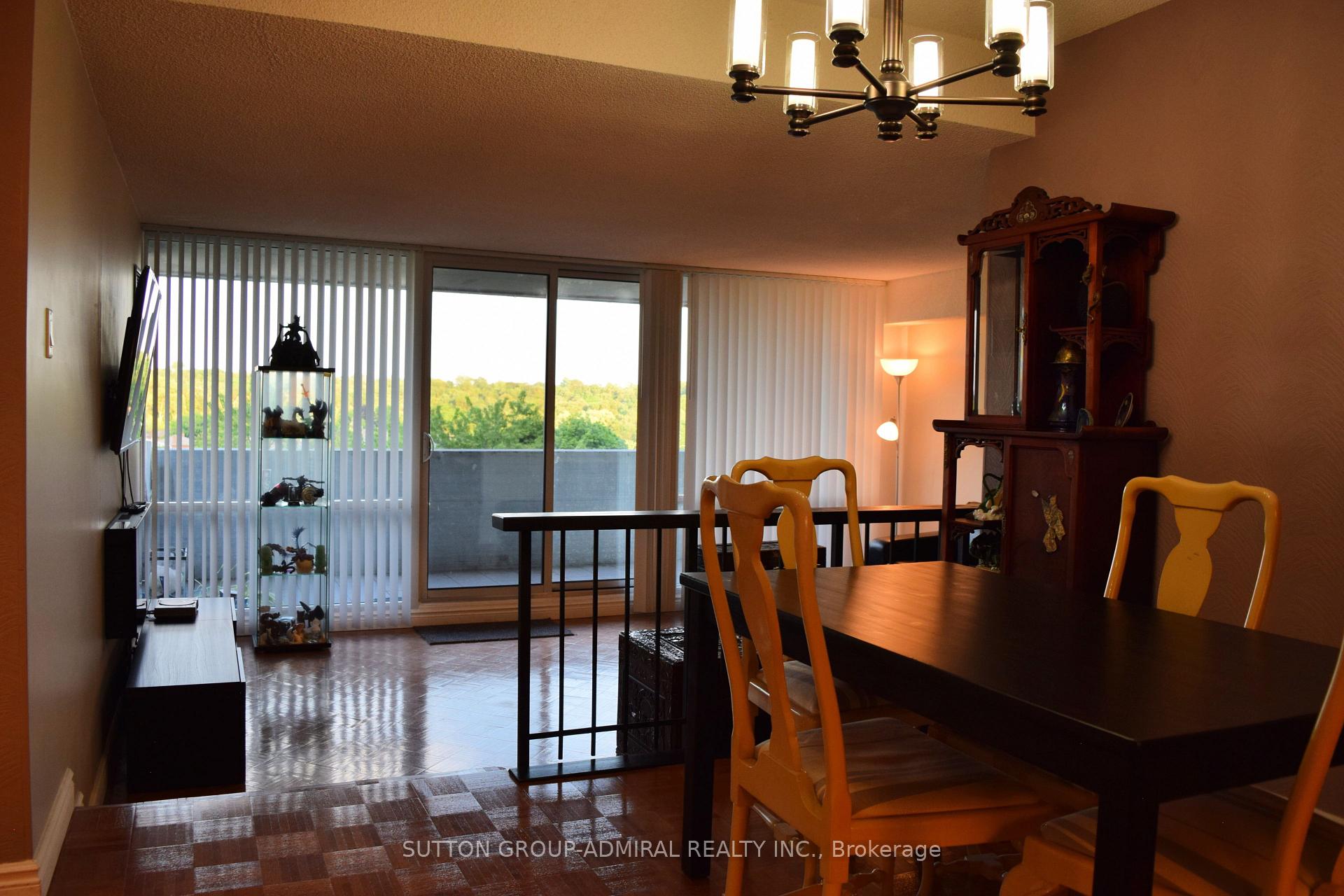 Photo 14 of Unit 804, 260 Scarlett Road, Toronto, Rockcliffe-Smythe — HOMEH