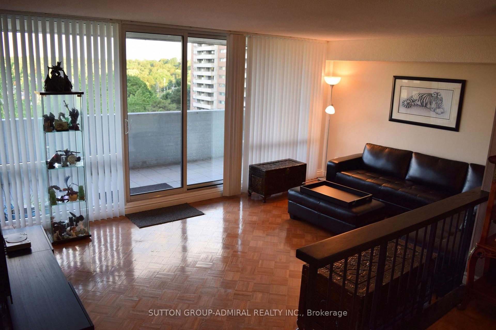 Photo 17 of Unit 804, 260 Scarlett Road, Toronto, Rockcliffe-Smythe — HOMEH
