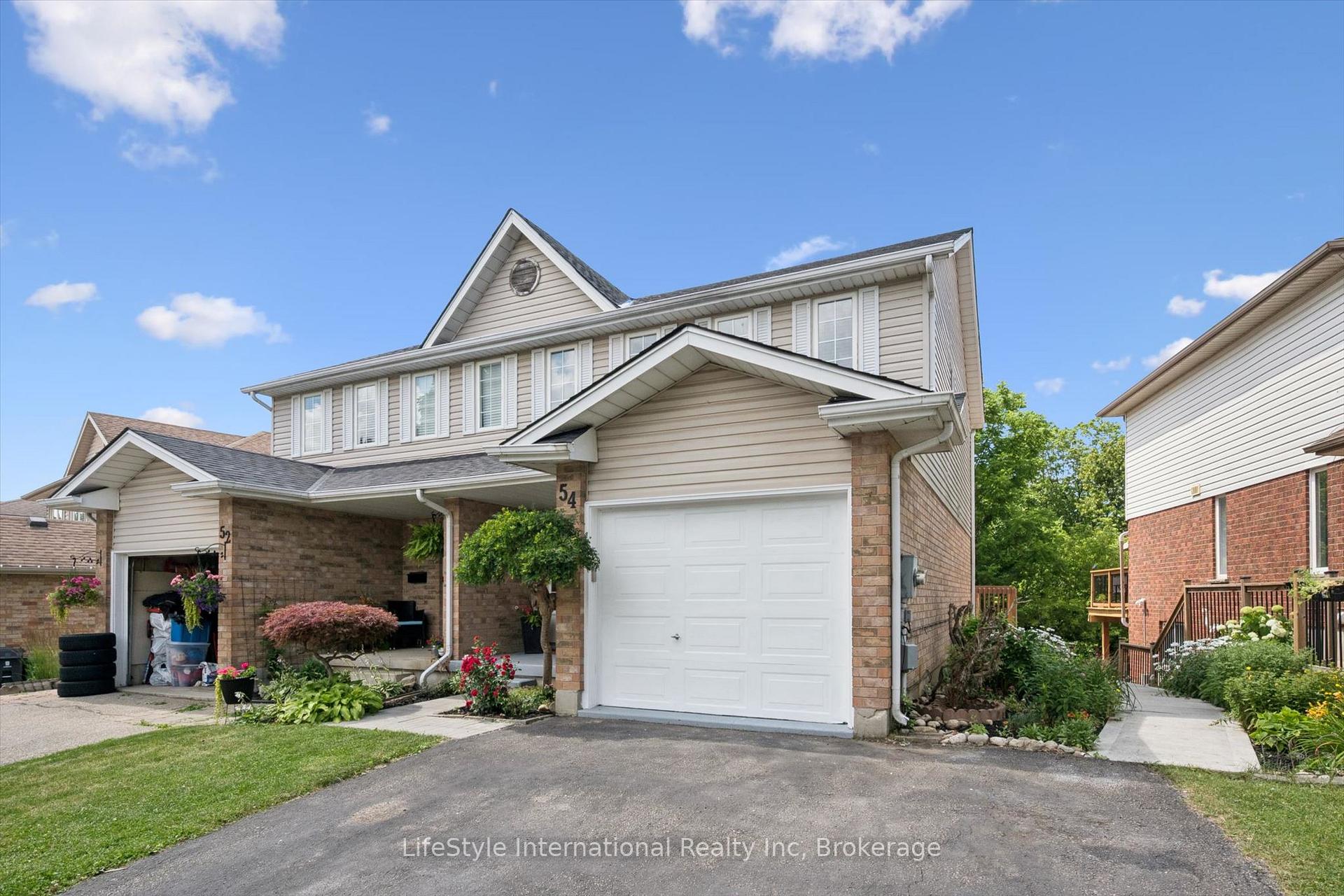 Photo 3 of 54 Chesterton Lane, Guelph, Grange Road — HOMEH