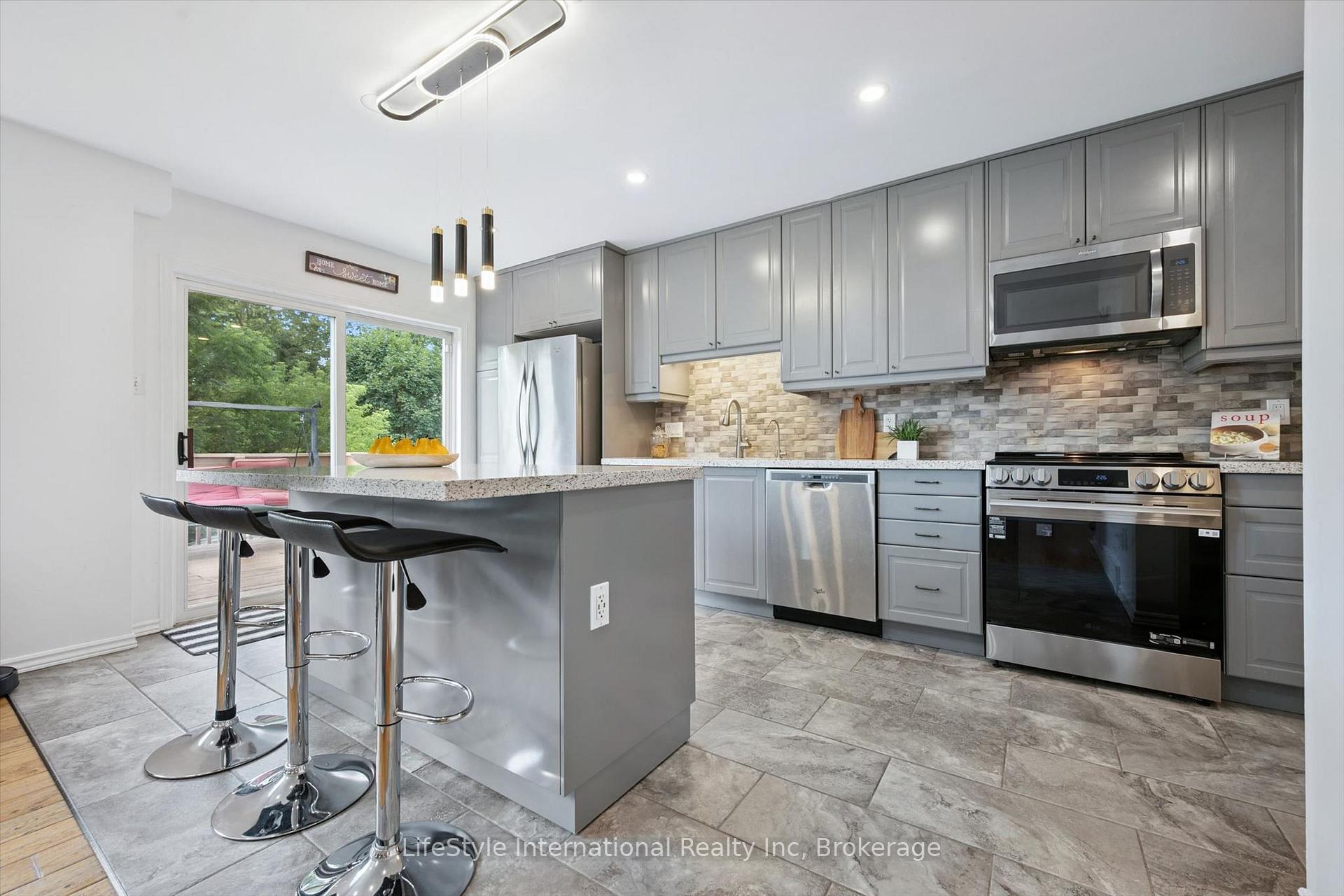 Photo 13 of 54 Chesterton Lane, Guelph, Grange Road — HOMEH