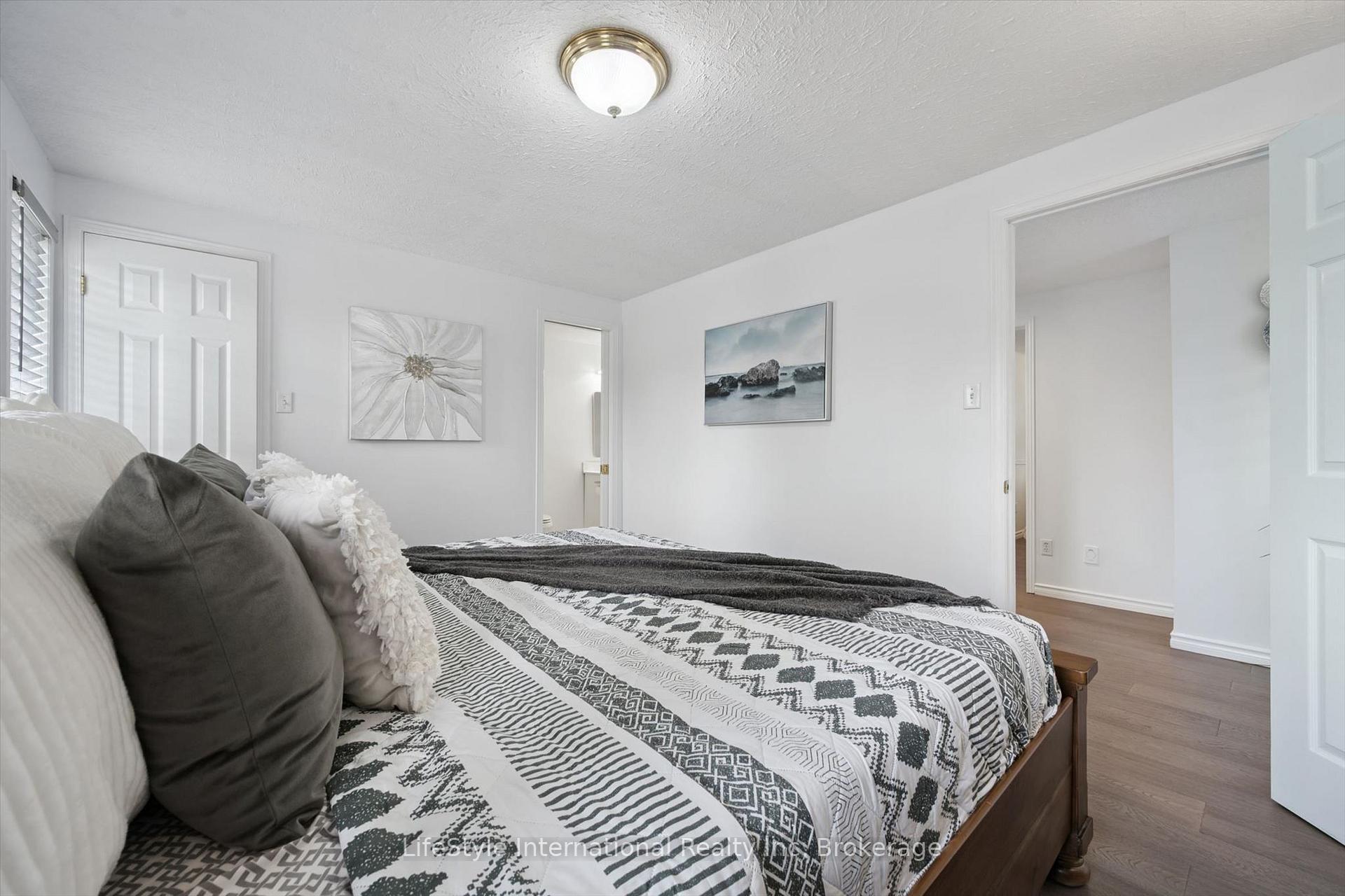 Photo 23 of 54 Chesterton Lane, Guelph, Grange Road — HOMEH
