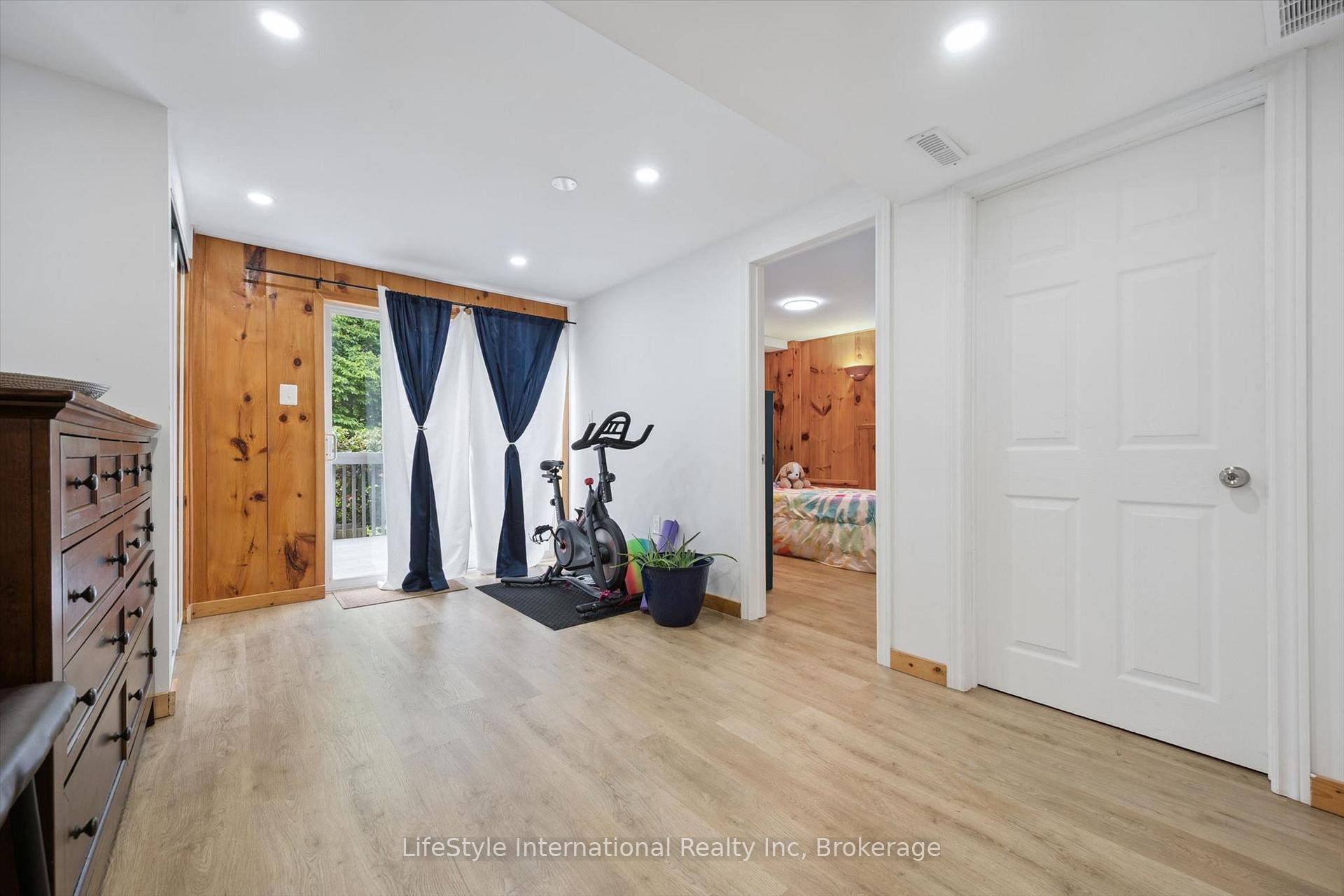 Photo 27 of 54 Chesterton Lane, Guelph, Grange Road — HOMEH
