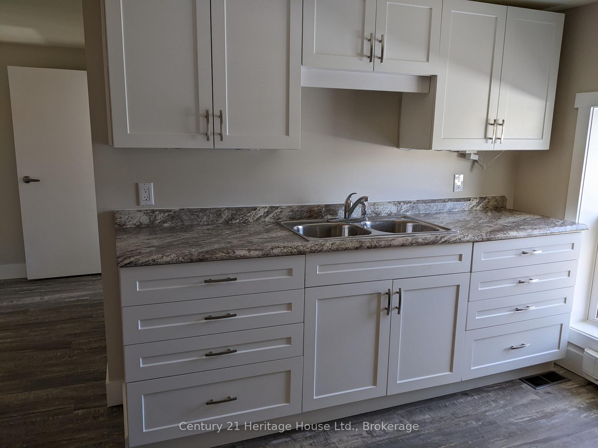 Photo 11 of 50 Goderich Street E, Huron East, Seaforth — HOMEH
