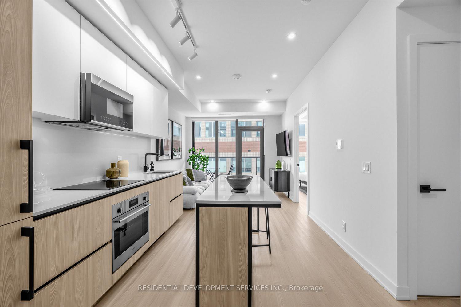 Photo 8 of Unit 226, 699 Sheppard Avenue E, North York, Bayview Village — HOMEH