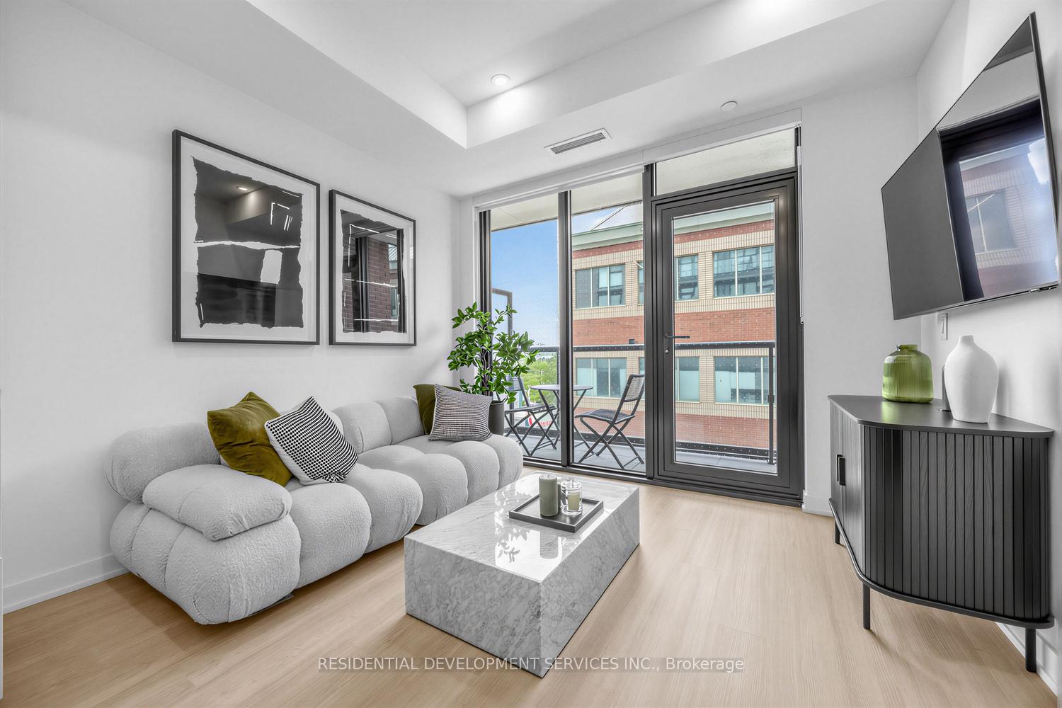 Photo 13 of Unit 226, 699 Sheppard Avenue E, North York, Bayview Village — HOMEH