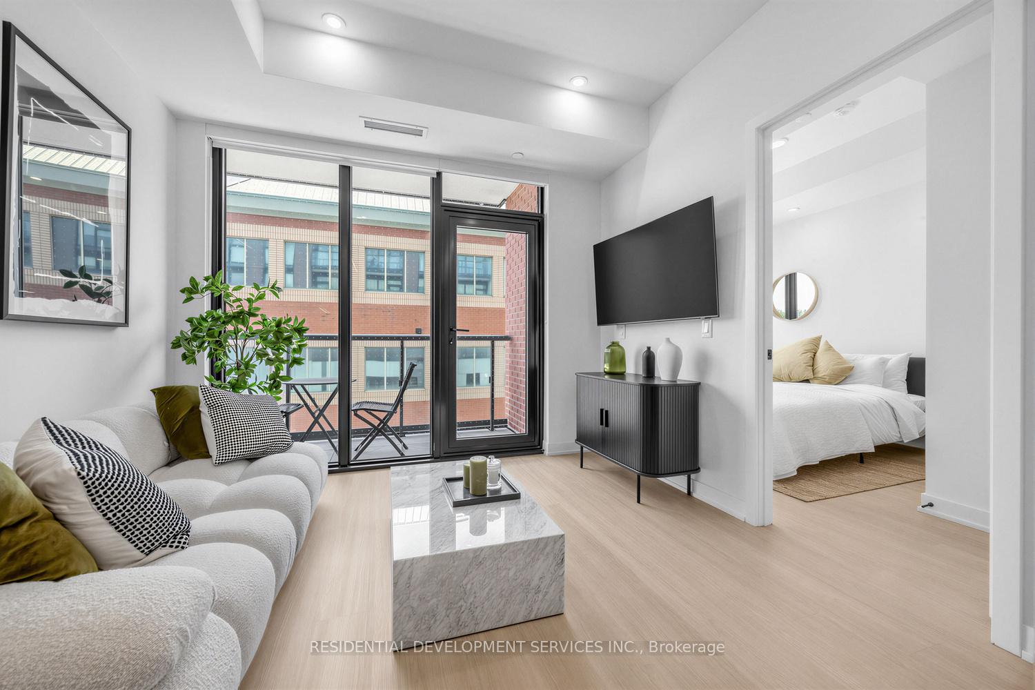 Photo 14 of Unit 226, 699 Sheppard Avenue E, North York, Bayview Village — HOMEH