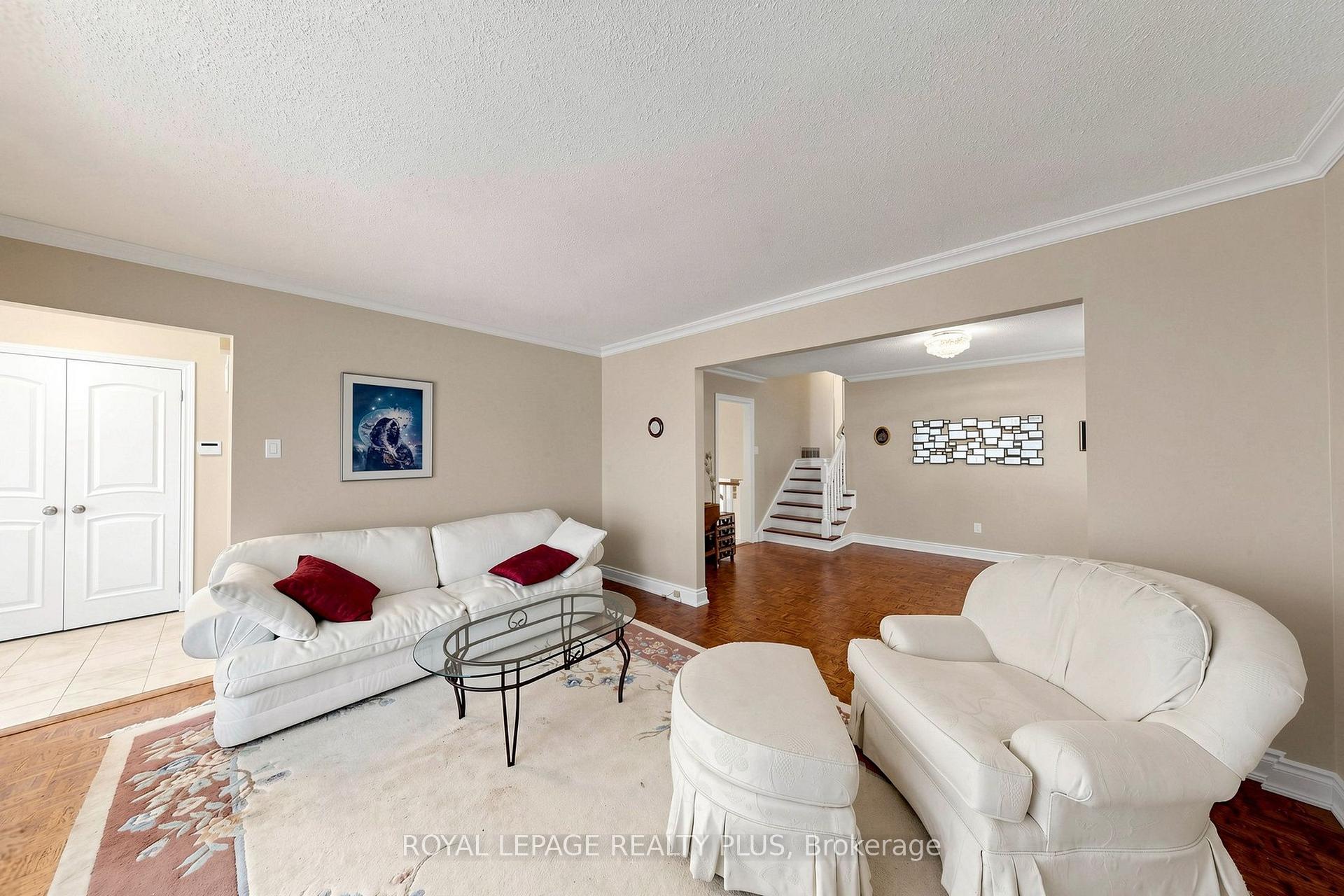 Photo 9 of 2328 Yolanda Drive, Oakville, West — HOMEH