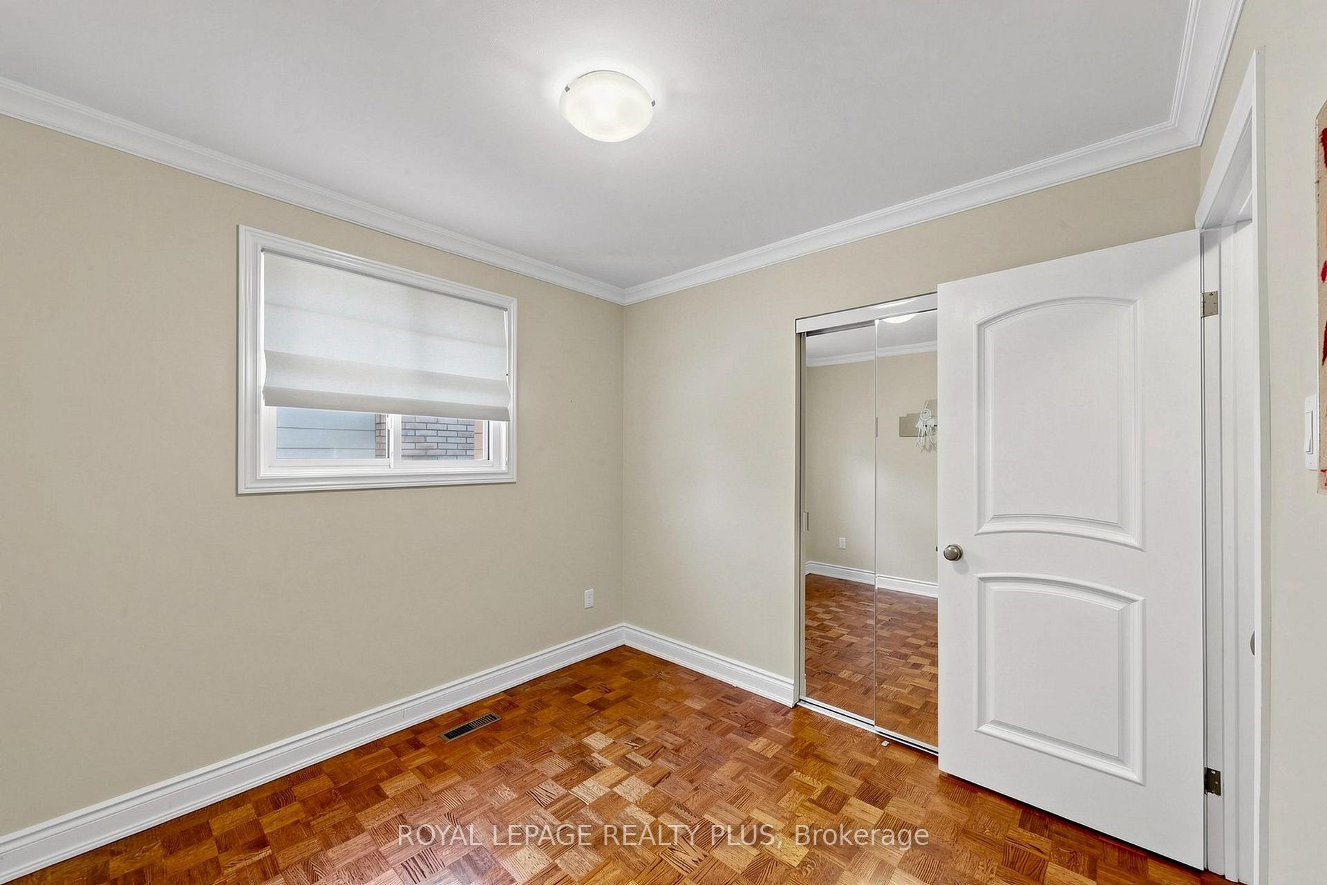 Photo 16 of 2328 Yolanda Drive, Oakville, West — HOMEH