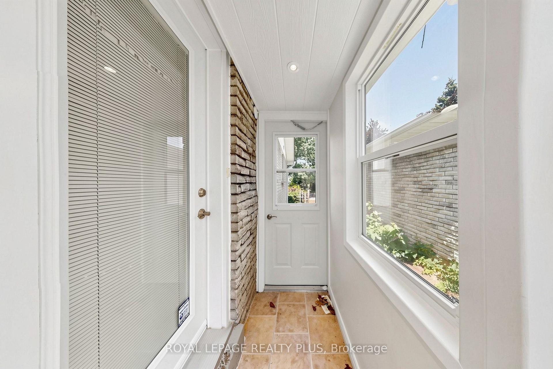 Photo 19 of 2328 Yolanda Drive, Oakville, West — HOMEH