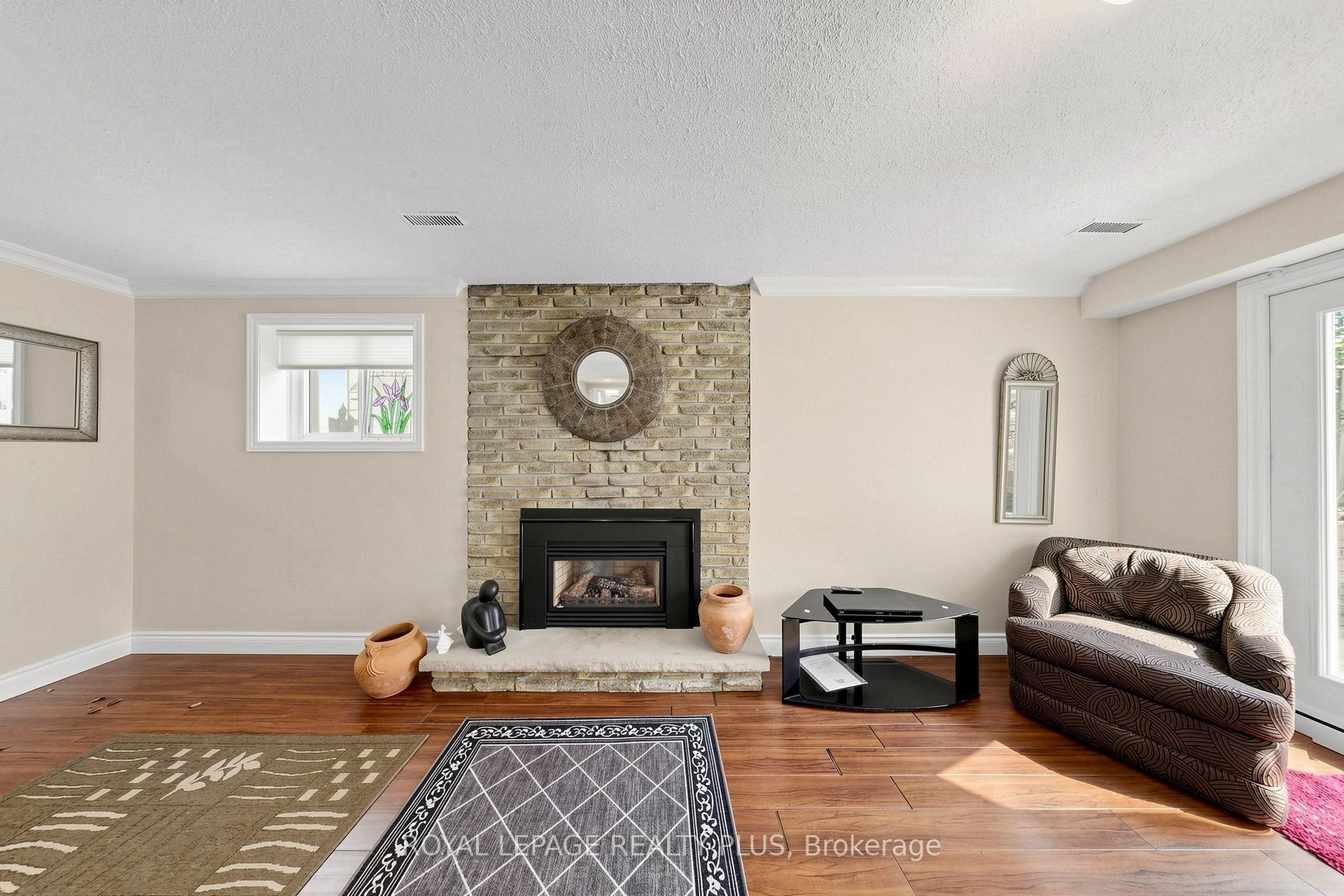 Photo 21 of 2328 Yolanda Drive, Oakville, West — HOMEH