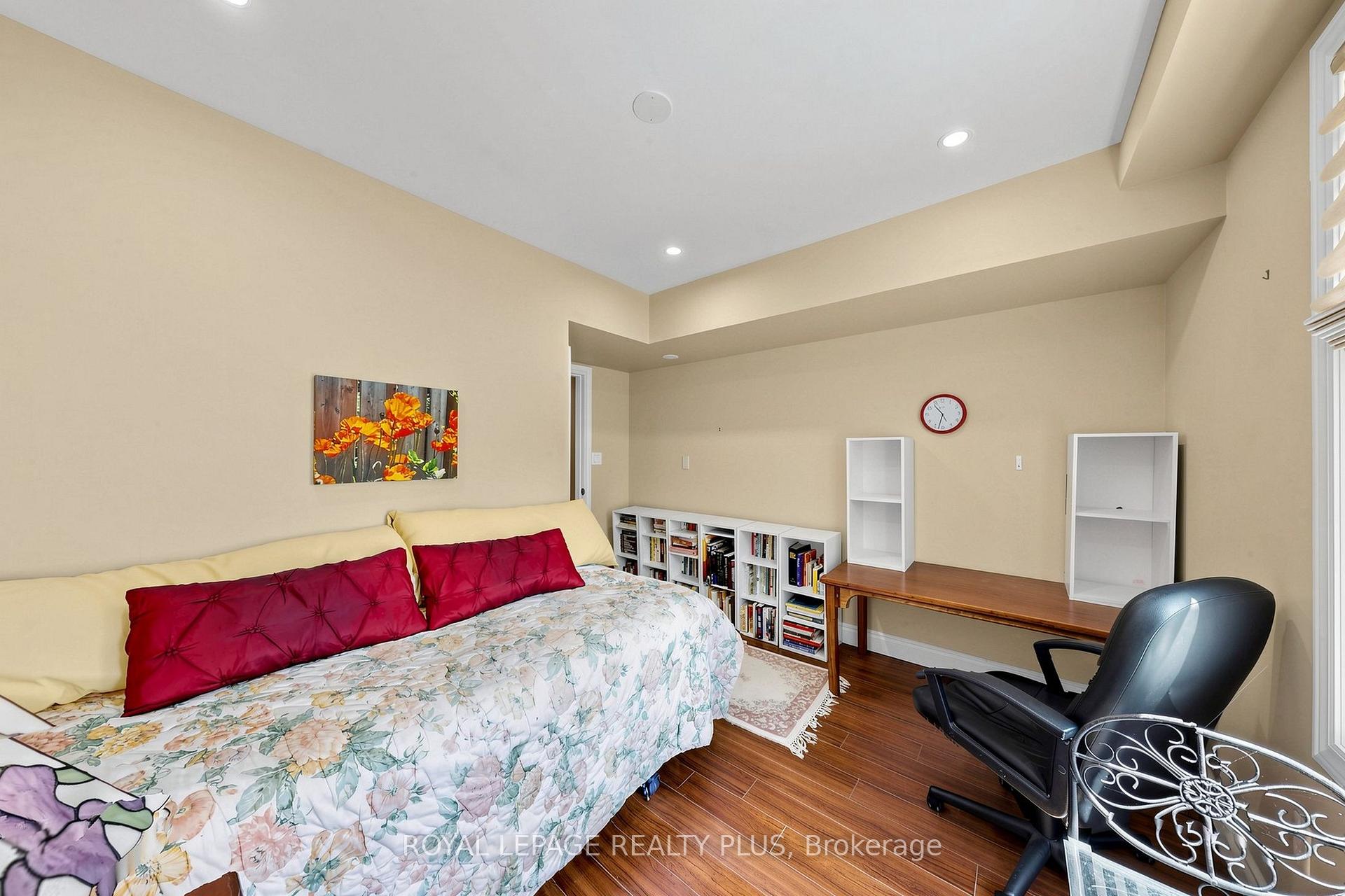 Photo 24 of 2328 Yolanda Drive, Oakville, West — HOMEH