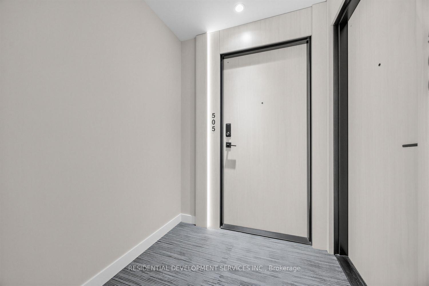 Photo 2 of Unit 505, 699 Sheppard Avenue E, North York, Bayview Village — HOMEH