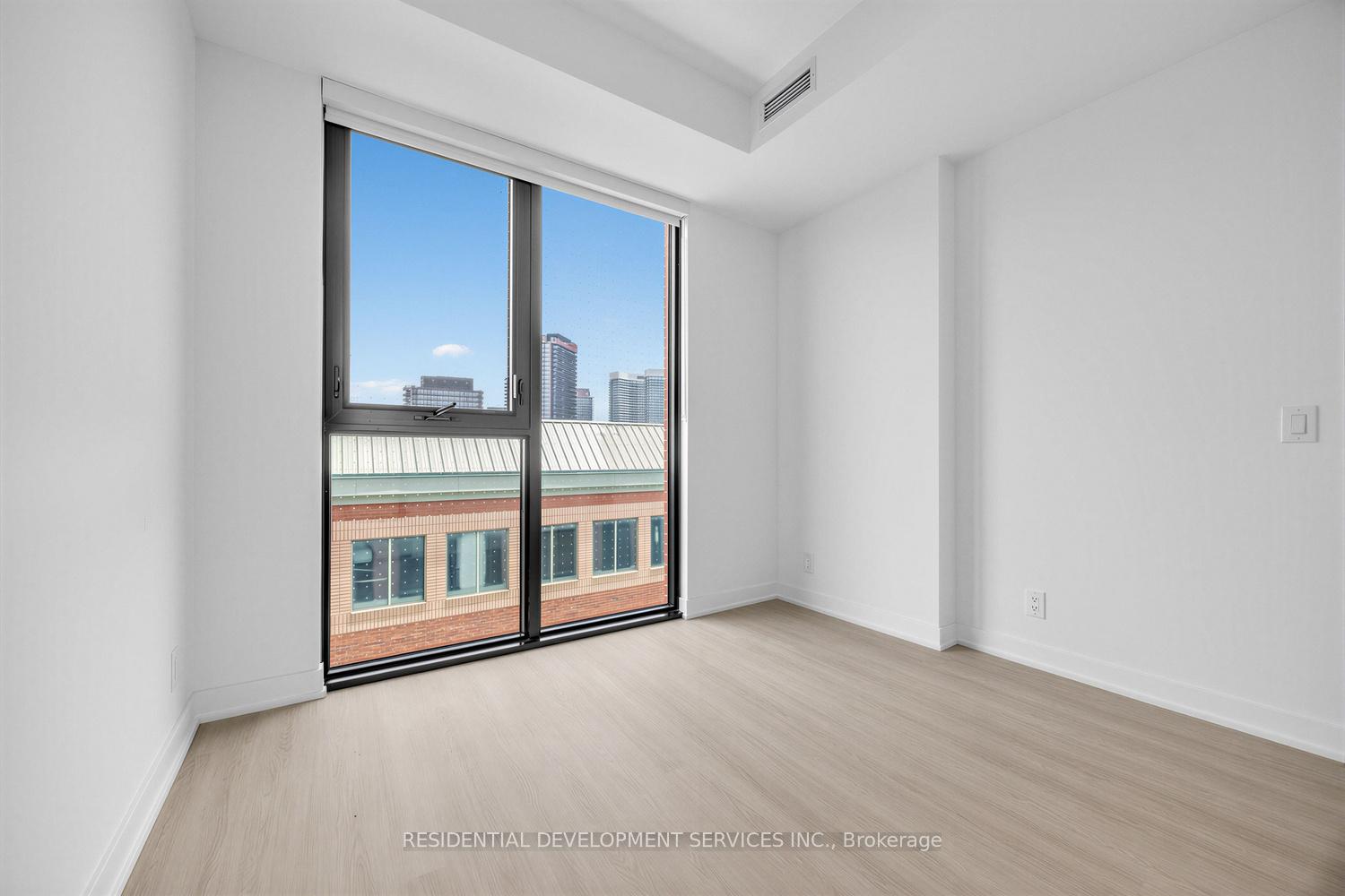 Photo 22 of Unit 505, 699 Sheppard Avenue E, North York, Bayview Village — HOMEH