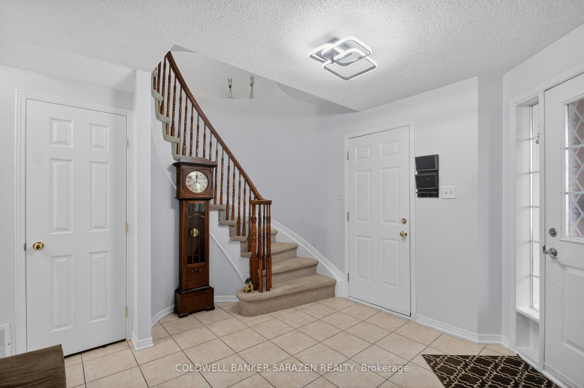 Photo 7 of 3 Castle Glen Crescent, Ottawa, Kanata - Glencairn/Hazeldean — HOMEH