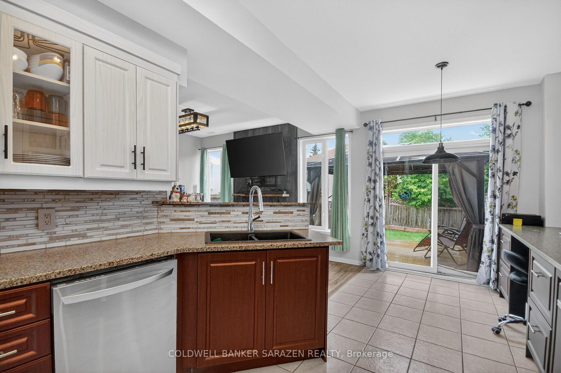 Photo 41 of 3 Castle Glen Crescent, Ottawa, Kanata - Glencairn/Hazeldean — HOMEH