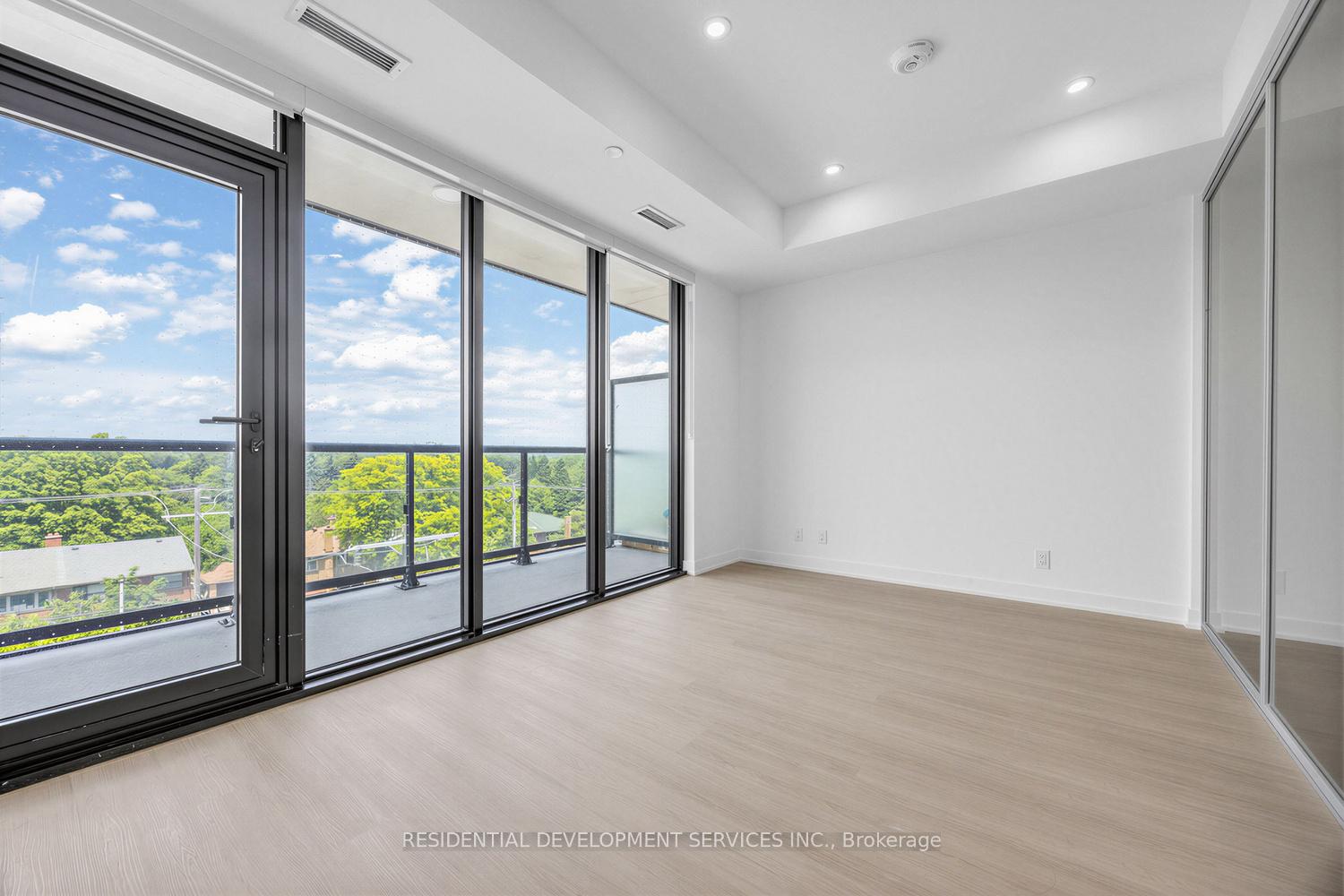 Photo 14 of Unit 619, 699 Sheppard Avenue E, North York, Bayview Village — HOMEH