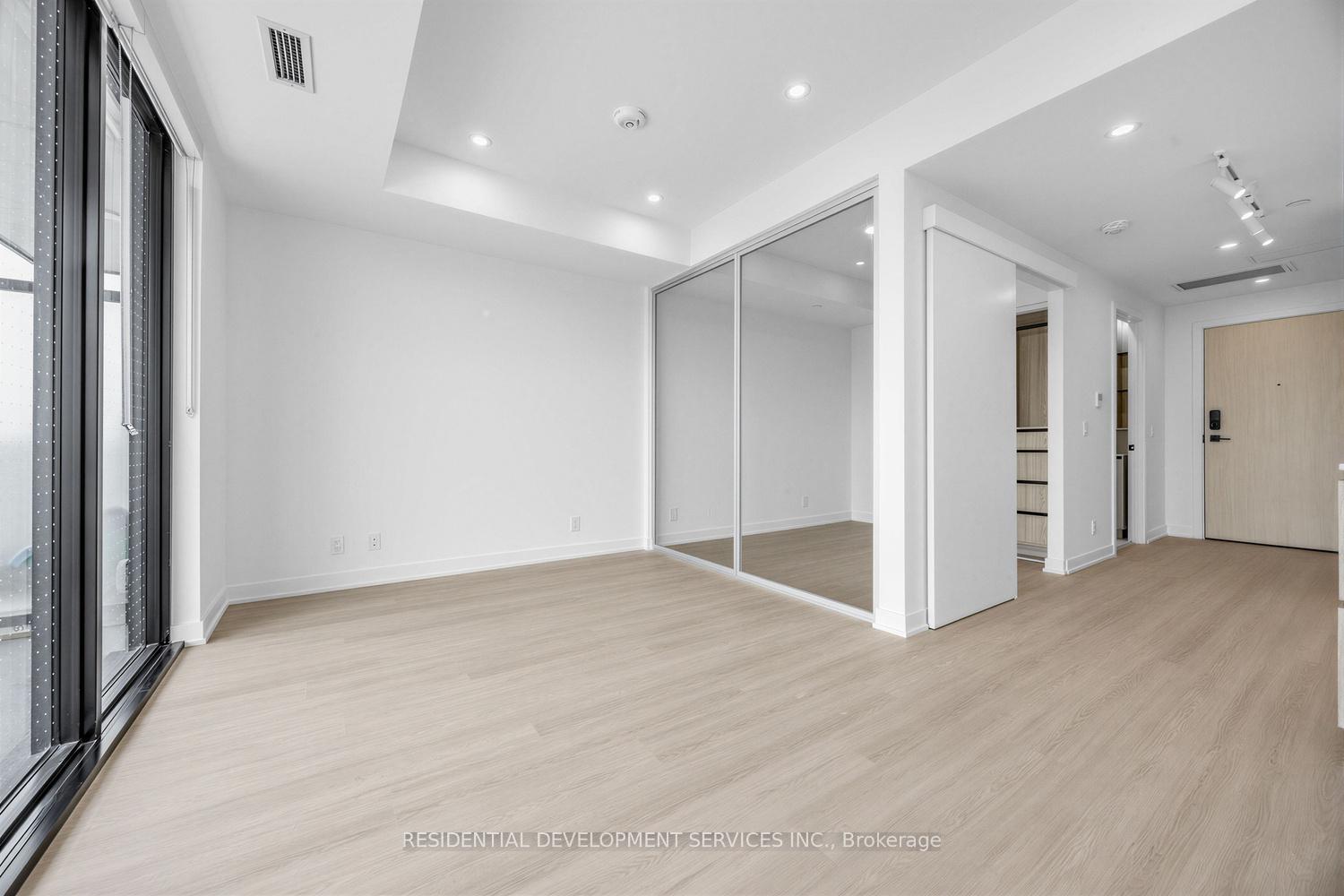 Photo 16 of Unit 619, 699 Sheppard Avenue E, North York, Bayview Village — HOMEH