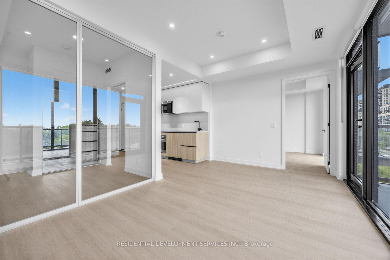 Photo 17 of Unit 619, 699 Sheppard Avenue E, North York, Bayview Village — HOMEH