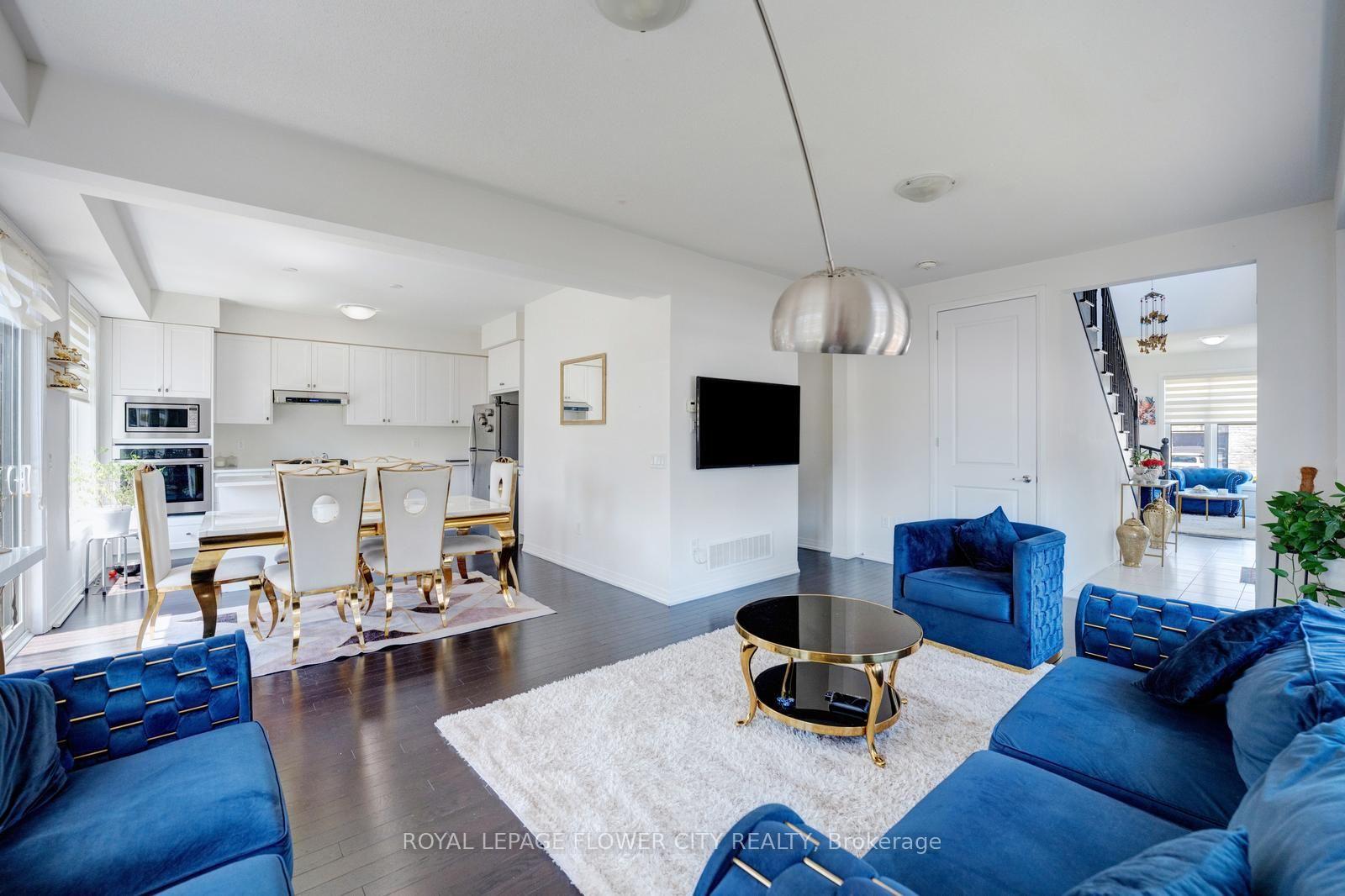 Photo 18 of 44 Weylie Street, Hamilton, Mount Hope — HOMEH
