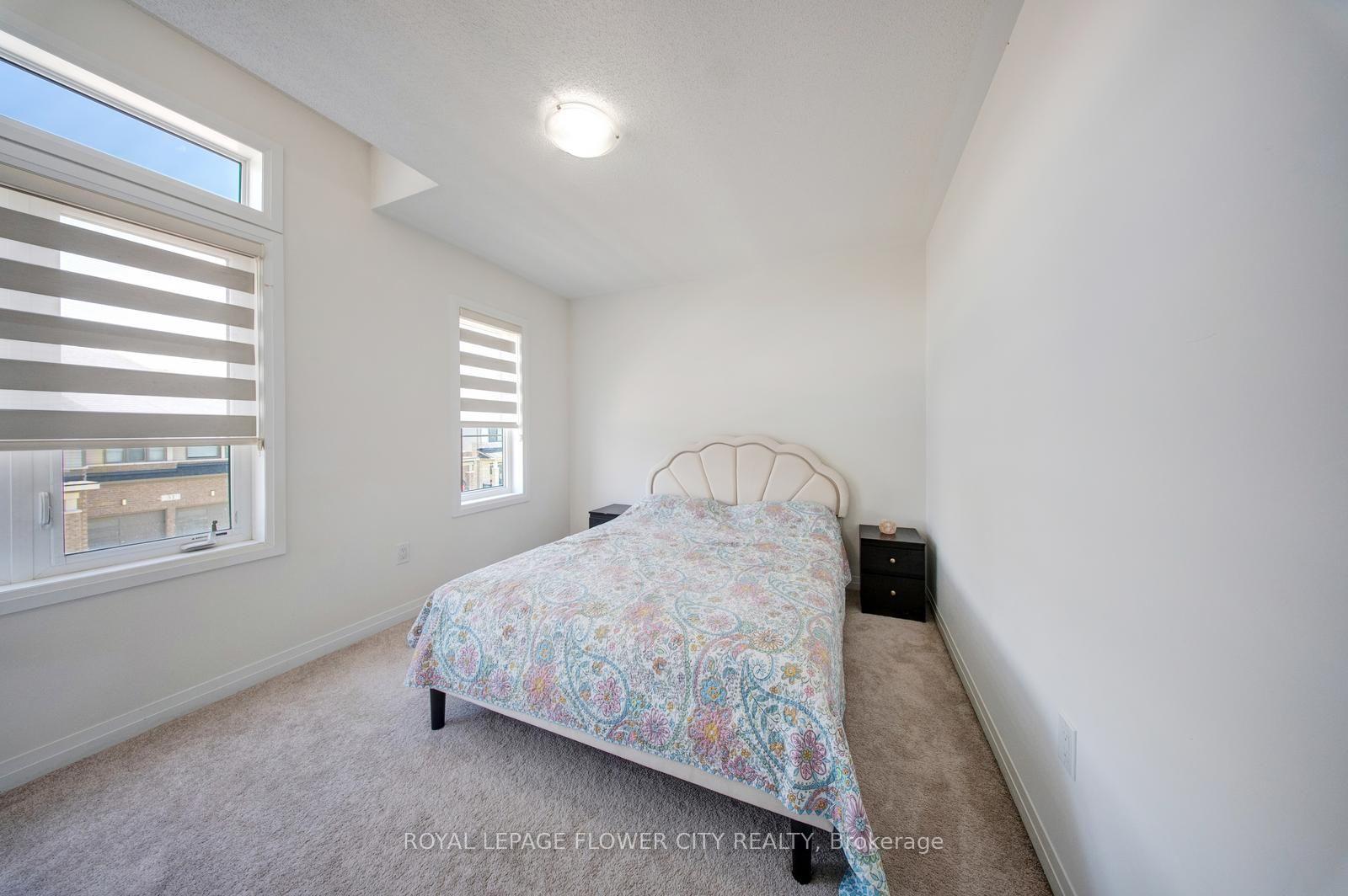 Photo 35 of 44 Weylie Street, Hamilton, Mount Hope — HOMEH
