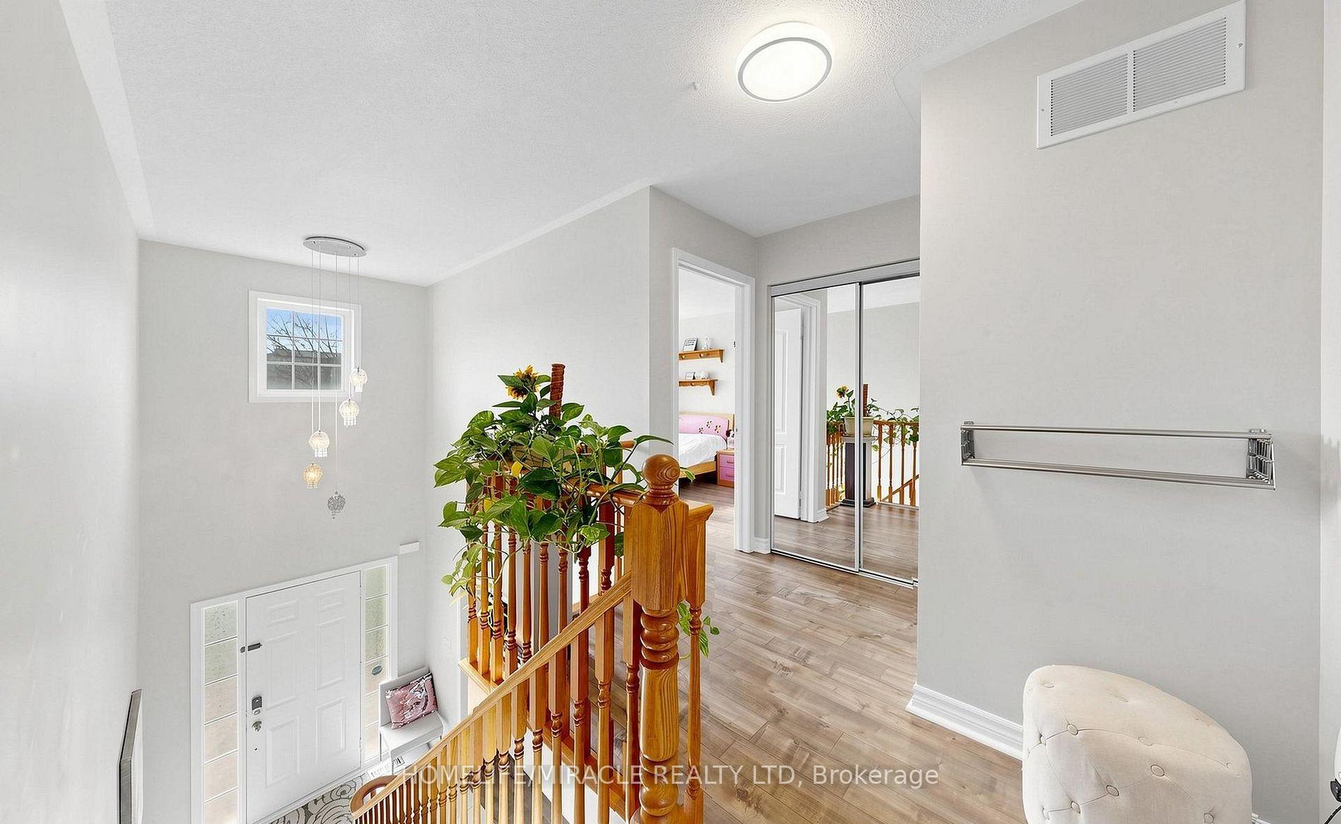 Photo 16 of 361 Brisdale Drive N, Brampton, Fletcher's Meadow — HOMEH
