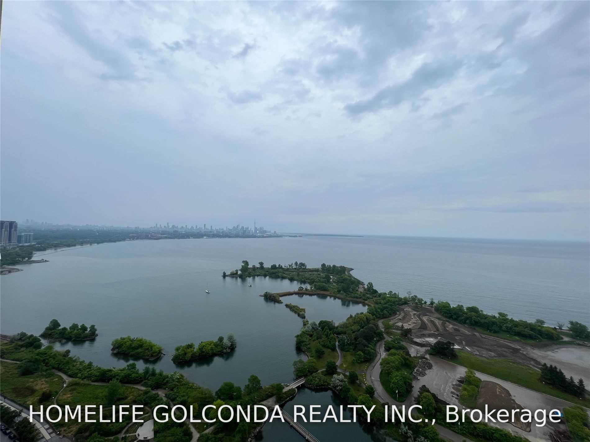 Front of Unit 3309, 20 Shore Breeze Drive