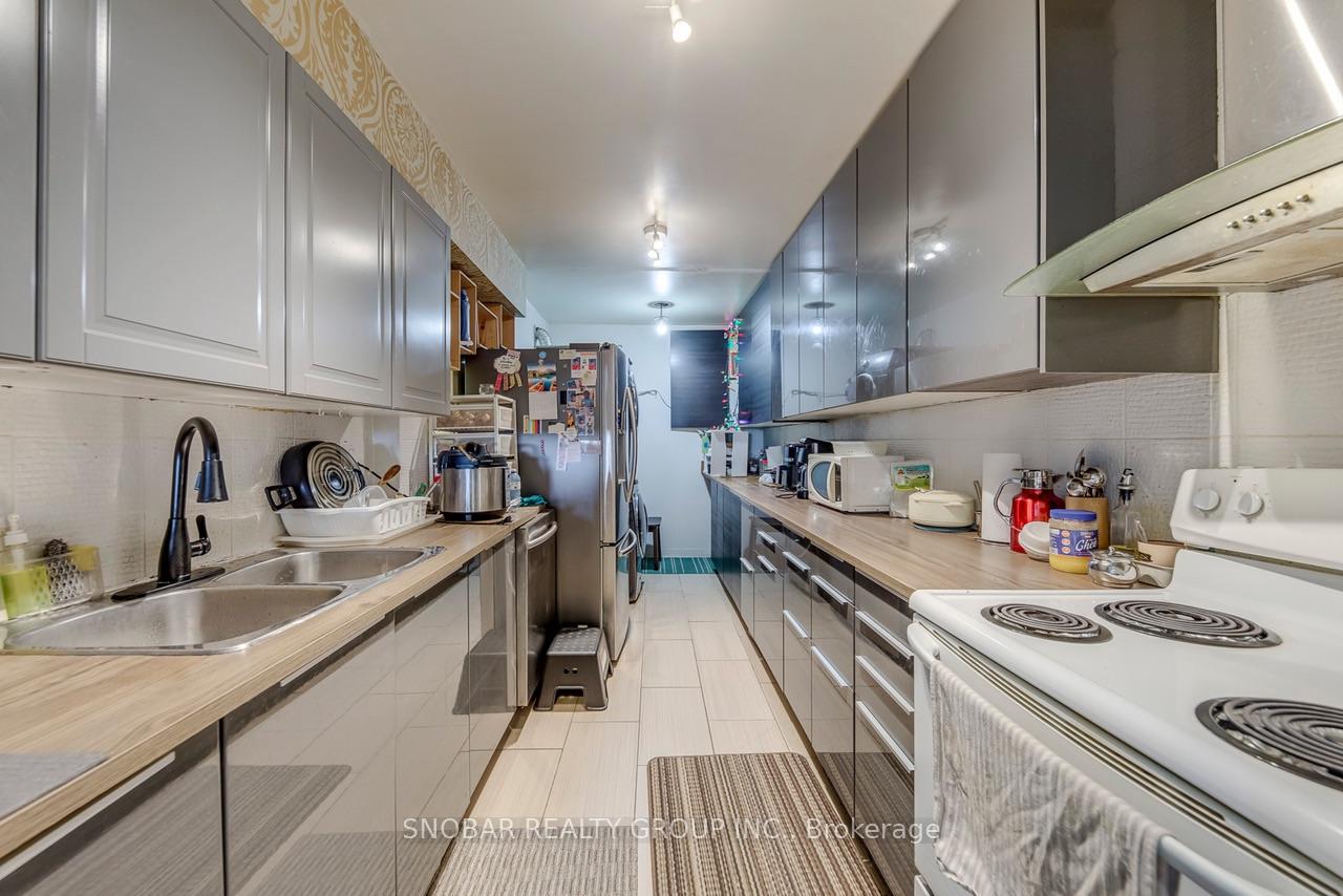 Photo 5 of Unit 804, 340 Dixon Road, Etobicoke, Kingsview Village-The Westway — HOMEH