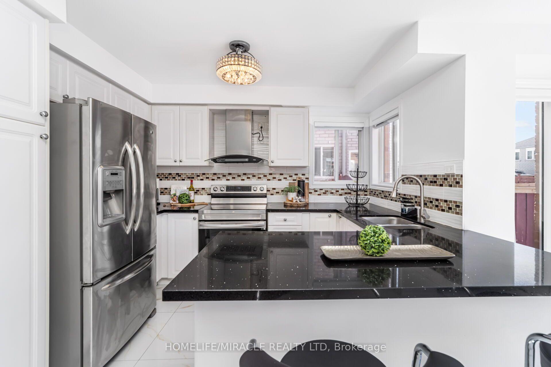 Photo 16 of 49 Cross Country Boulevard, Caledon, Bolton North — HOMEH