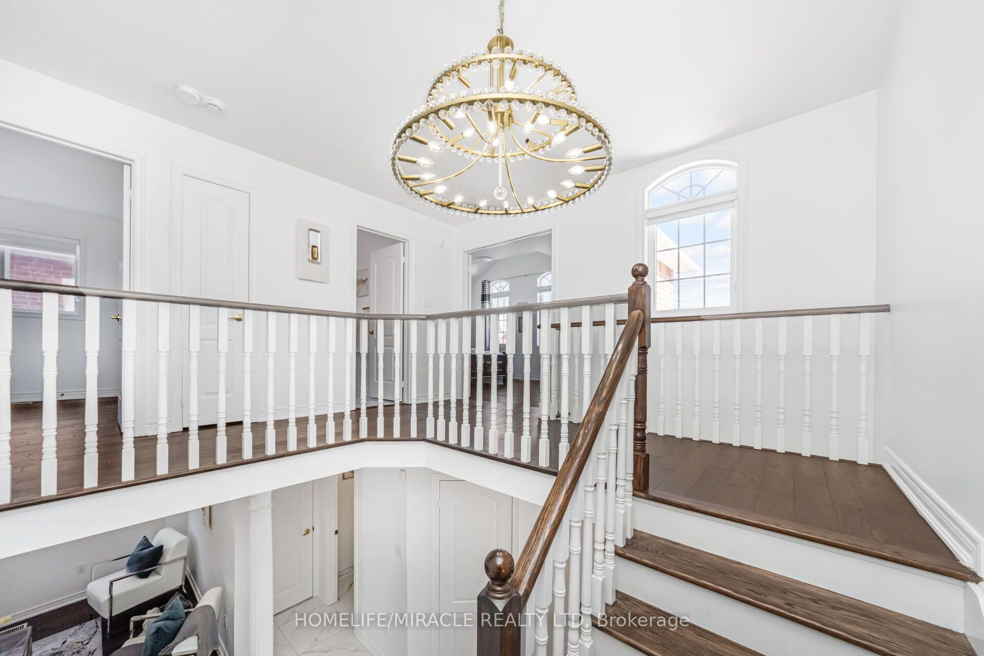 Photo 22 of 49 Cross Country Boulevard, Caledon, Bolton North — HOMEH